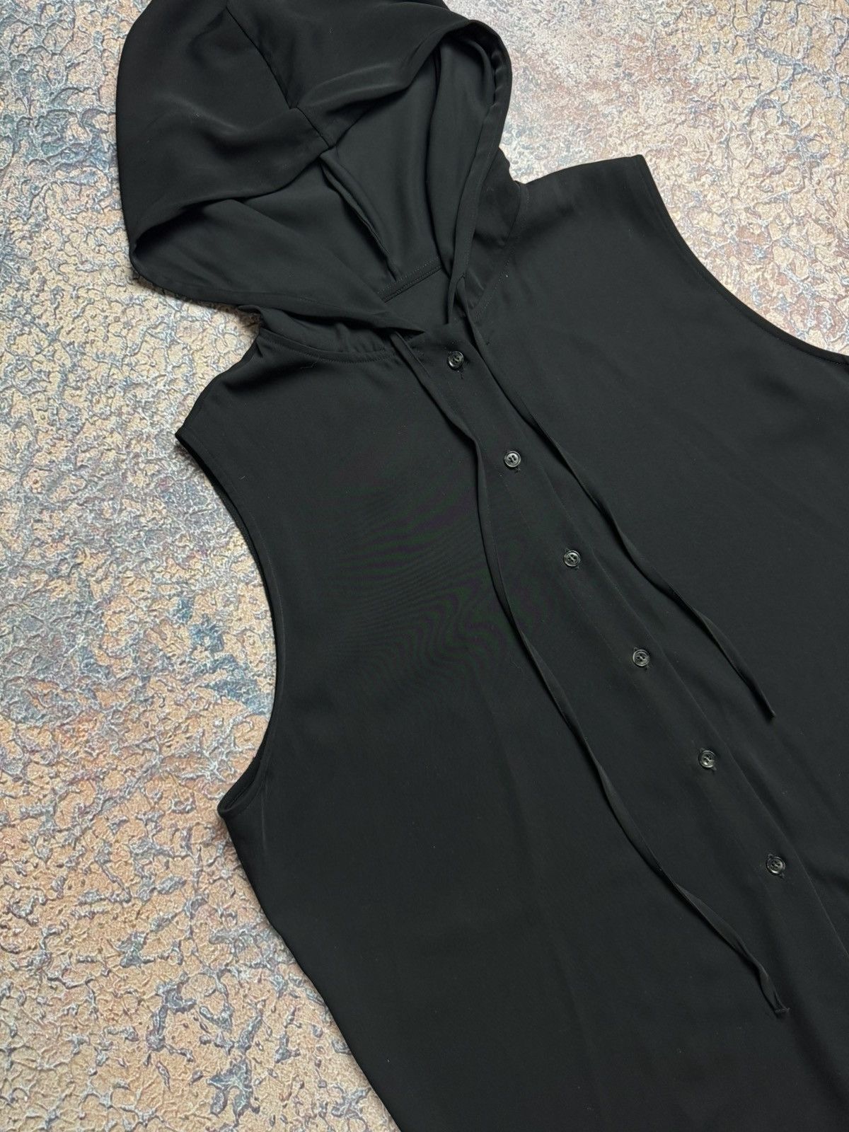 Maison Margiela Vest Maison Margiela MM6 tee t-shirt Y2K Size US L / EU 52-54 / 3 - 4 Thumbnail