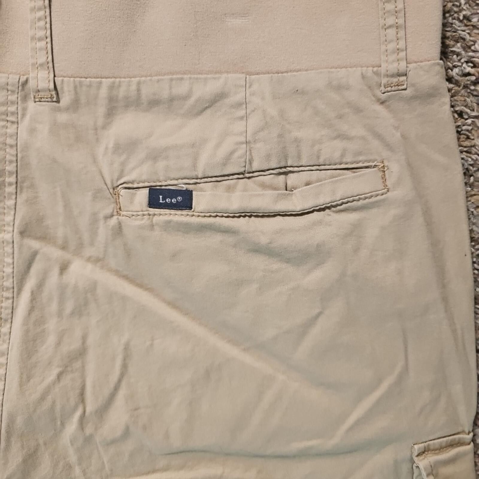 Lee Lee 16W Cargo Khaki Capris Size 38" / US 16 / IT 52 - 7 Thumbnail