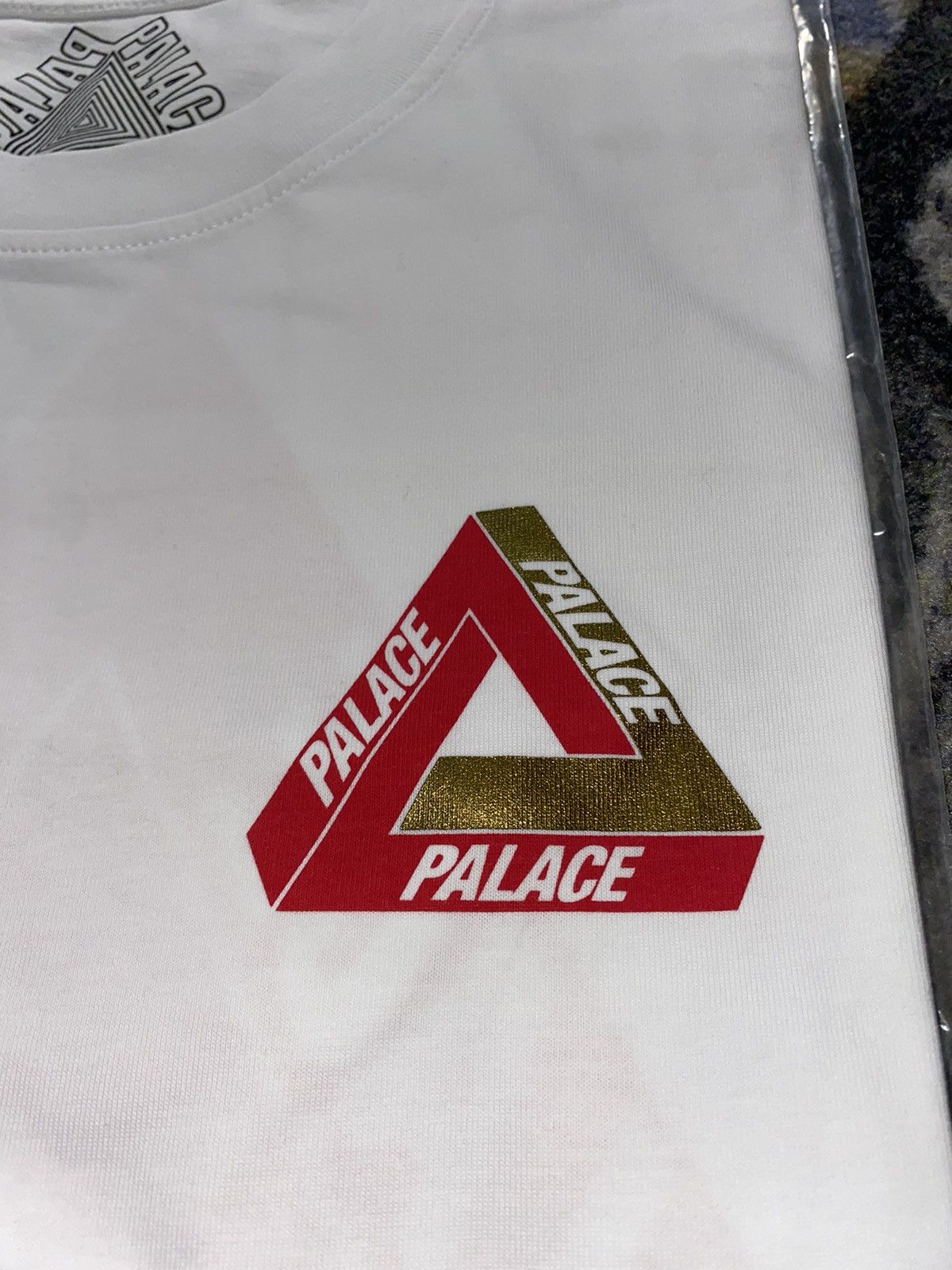 Palace Palace Shanghai Exclusive Tri Ferg T-Shirt 2019 Size US S / EU 44-46 / 1 - 2 Thumbnail