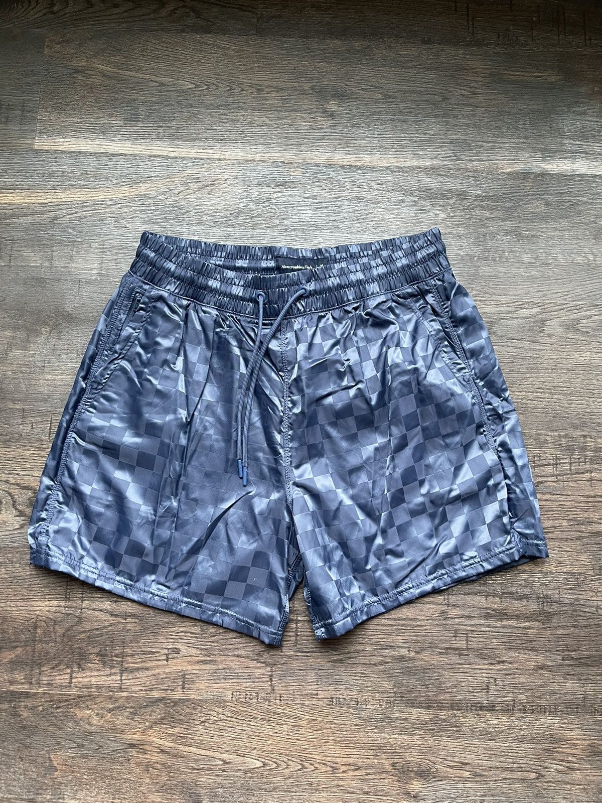 Abercrombie & Fitch Abercrombie Retro Checkered Nylon Shorts - M Size US 32 / EU 48 - 1 Thumbnail