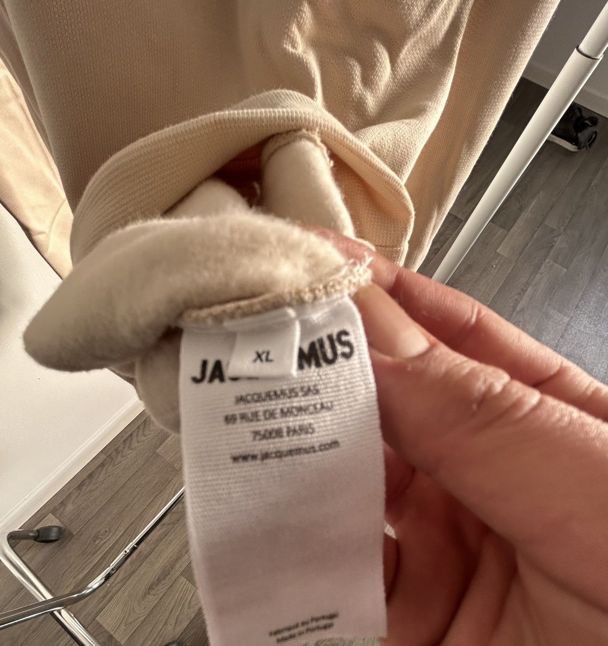 Jacquemus Jacquemus Gros Grain Hoodie in beige Size US XL / EU 56 / 4 - 5 Thumbnail