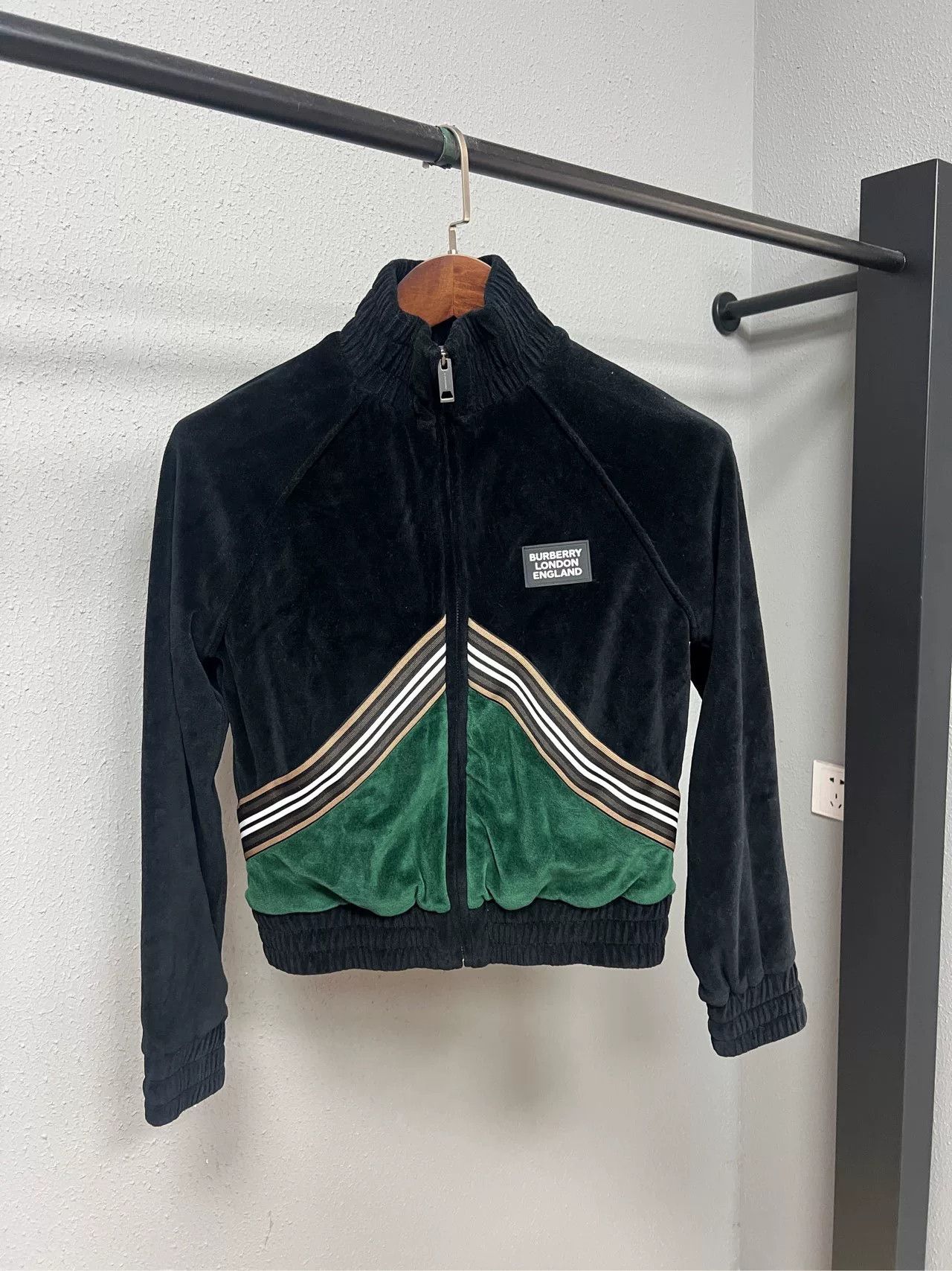 Burberry Burberry Velvet Jacket Size XS / US 0-2 / IT 36-38 - 1 Thumbnail