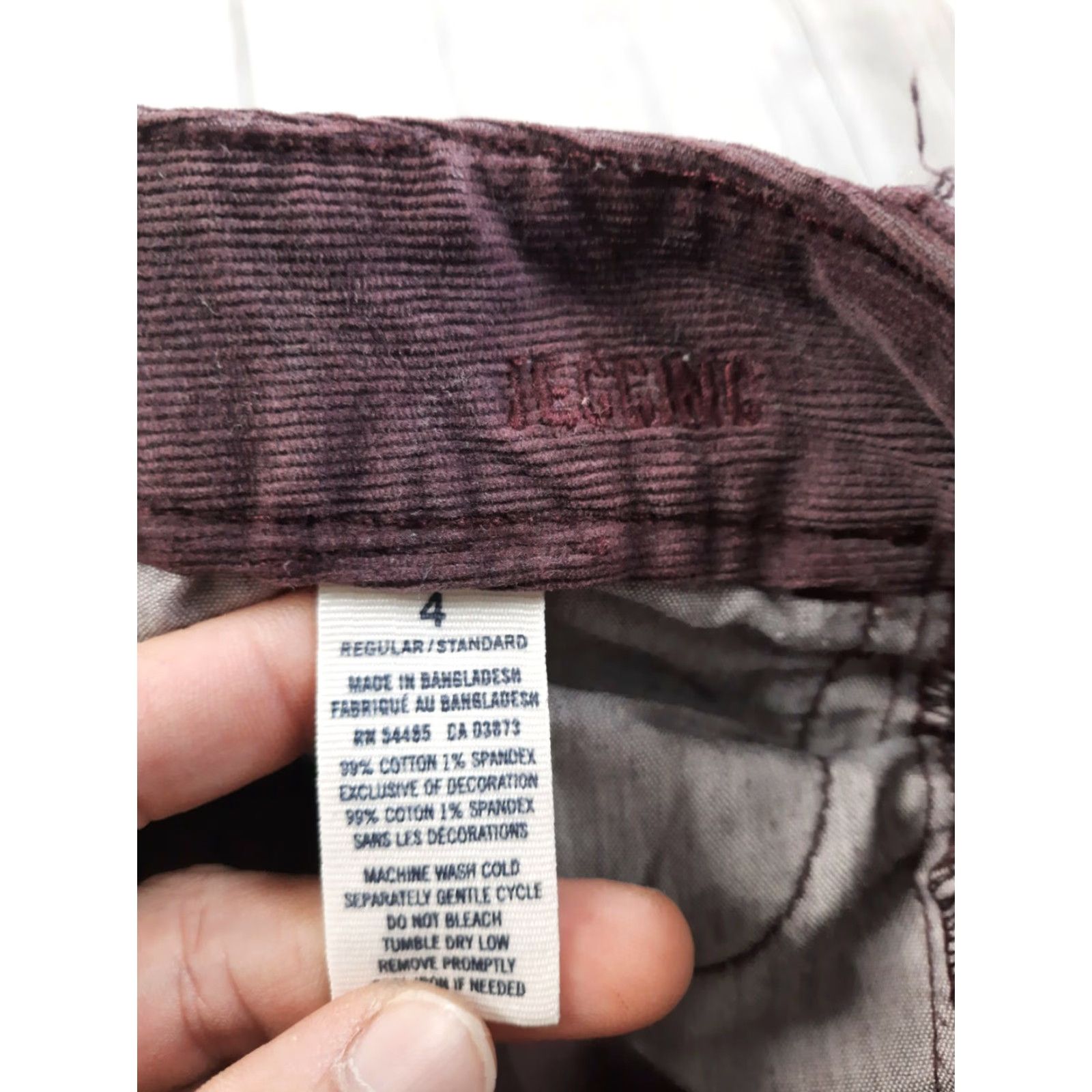 American Eagle Outfitters VINTAGE? No. (Note: The item is not vintage.) Size 27" / US 4 / IT 40 - 4 Thumbnail