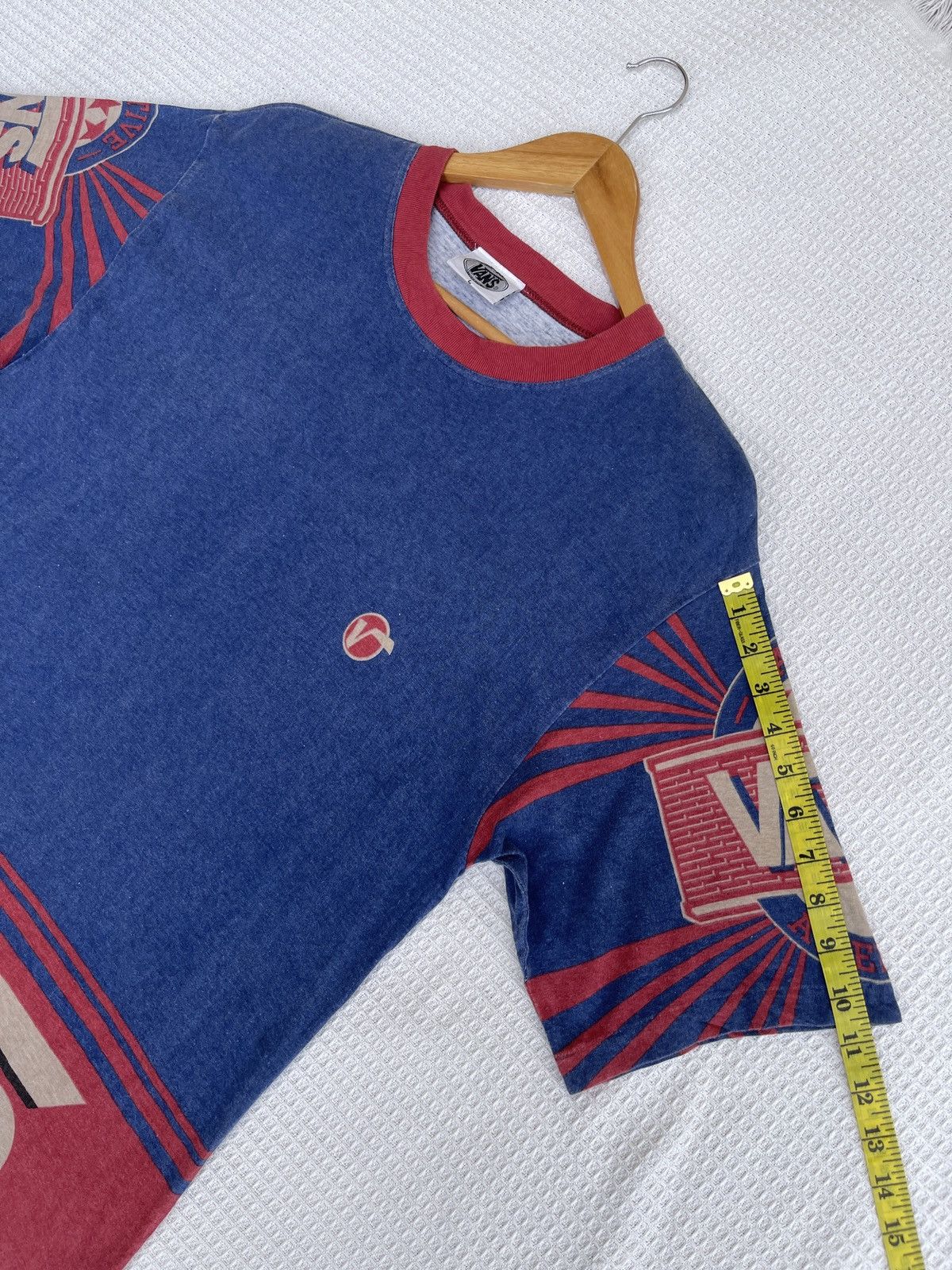 Vans × Vintage Last Drop🔥Rare🔥Vtg90s VANS Off The Wall Native Overprint Tee Size US L / EU 52-54 / 3 - 15 Thumbnail