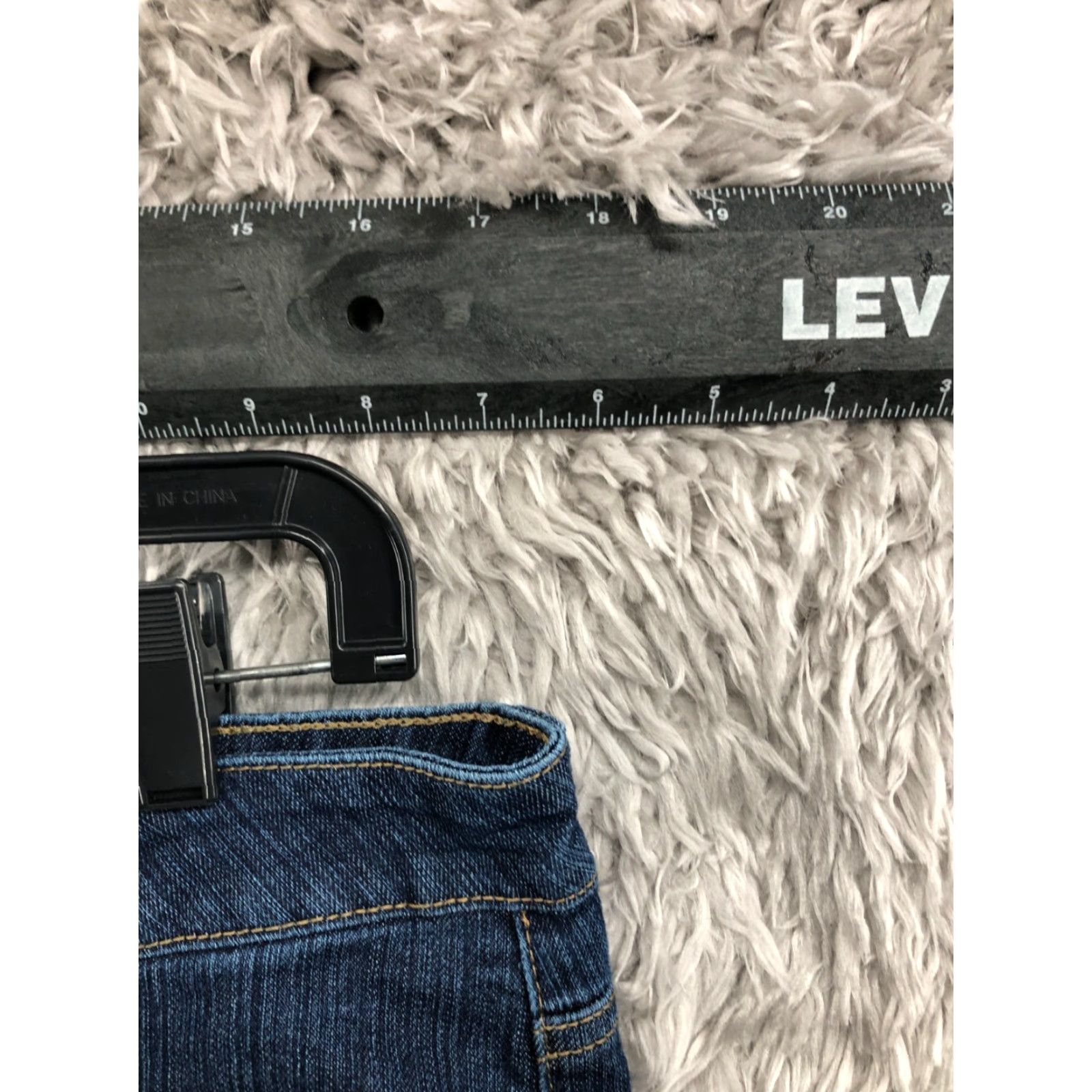 Faded Glory Faded Glory Jeans Capri Womens Size 12 Mid Blue Denim 5-Pocket Stretch Comfort Pockets Regular Rise Modern Classic American Women Size 34" / US 12 / IT 48 - 2 Thumbnail