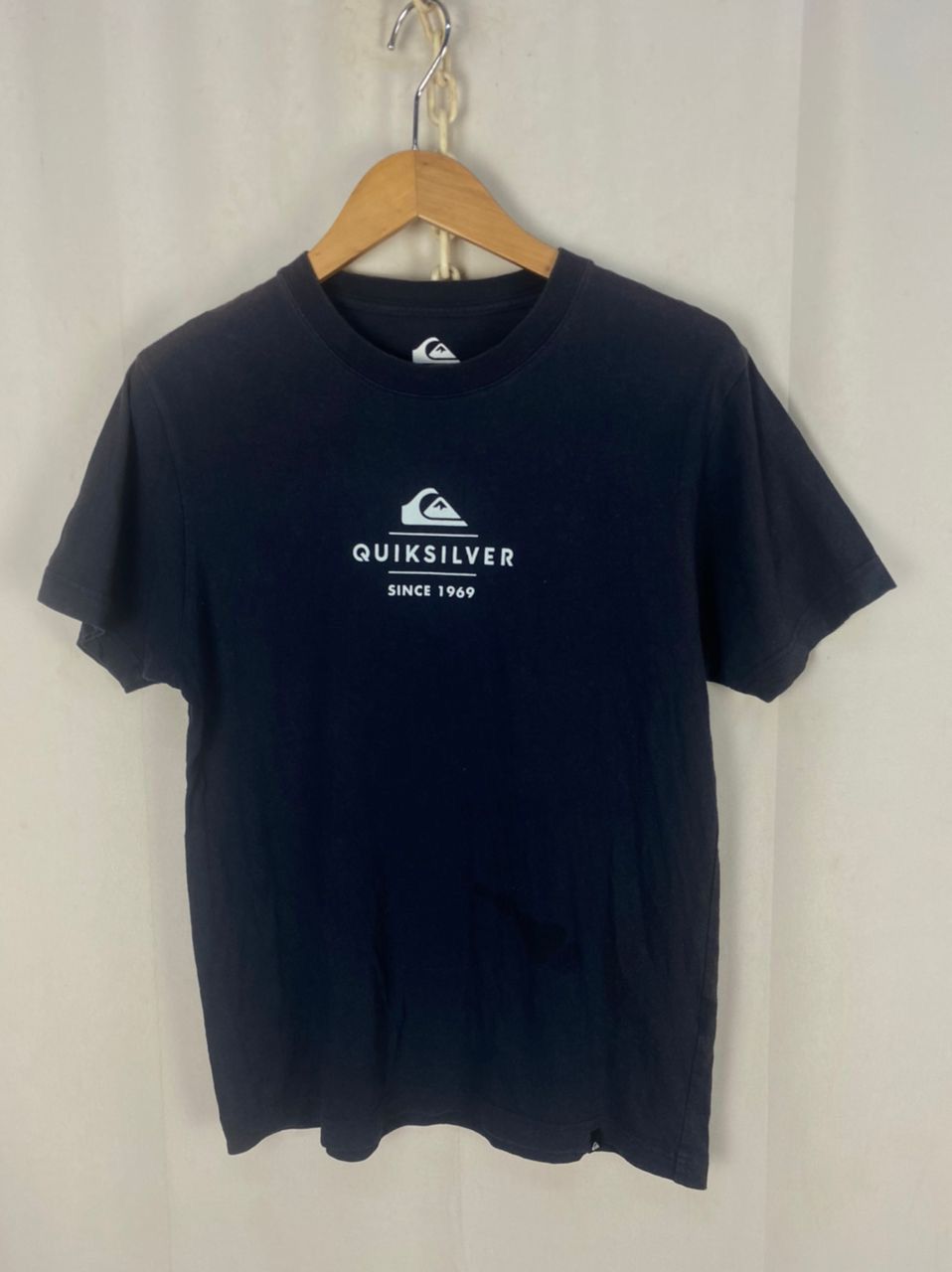 Quiksilver Quicksilver back printed distressed tshirt Size US S / EU 44-46 / 1 - 2 Thumbnail