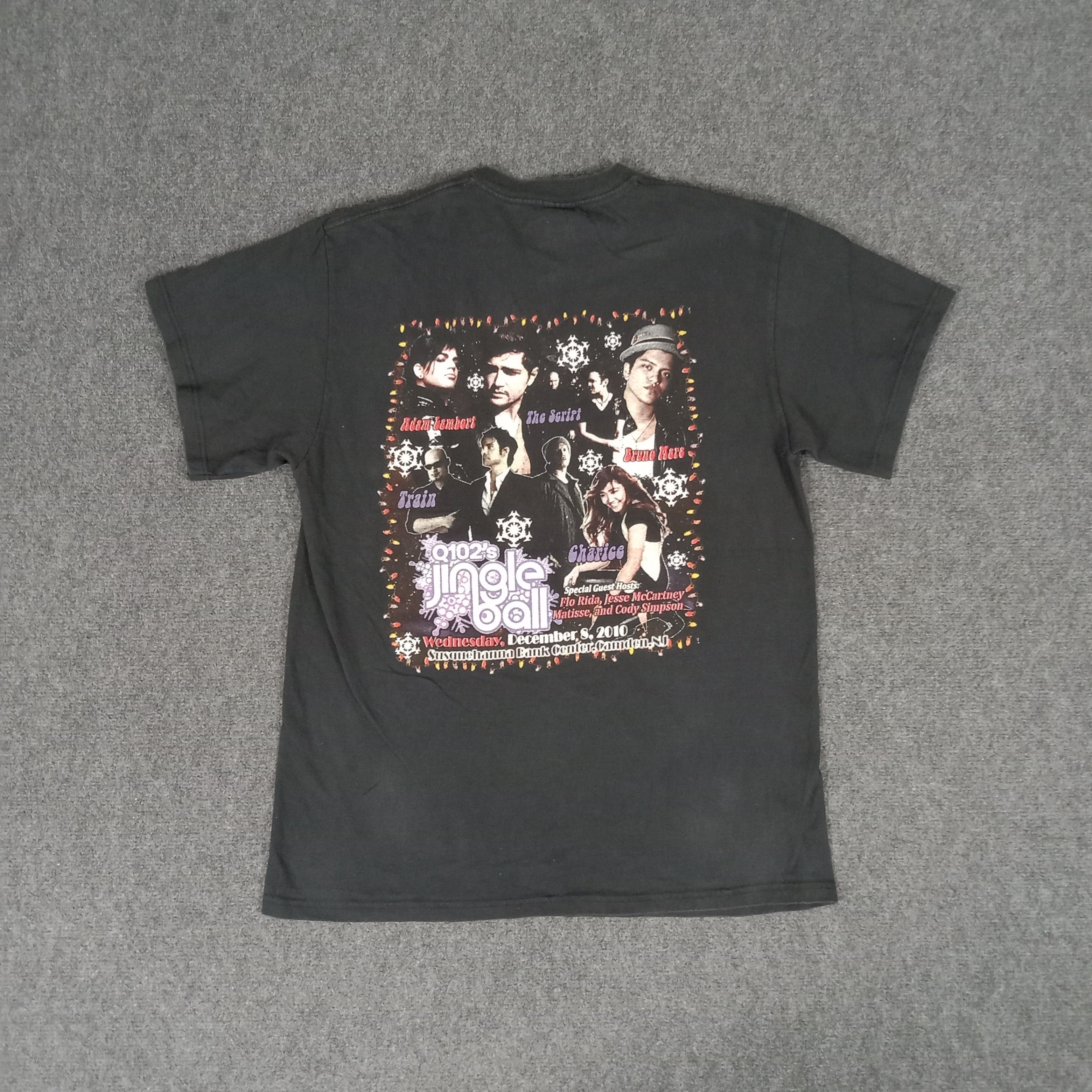 Justin Bieber × Vintage Justin Bieber & Selena Gomez Jingle Ball Tshirt Size US M / EU 48-50 / 2 - 1 Thumbnail