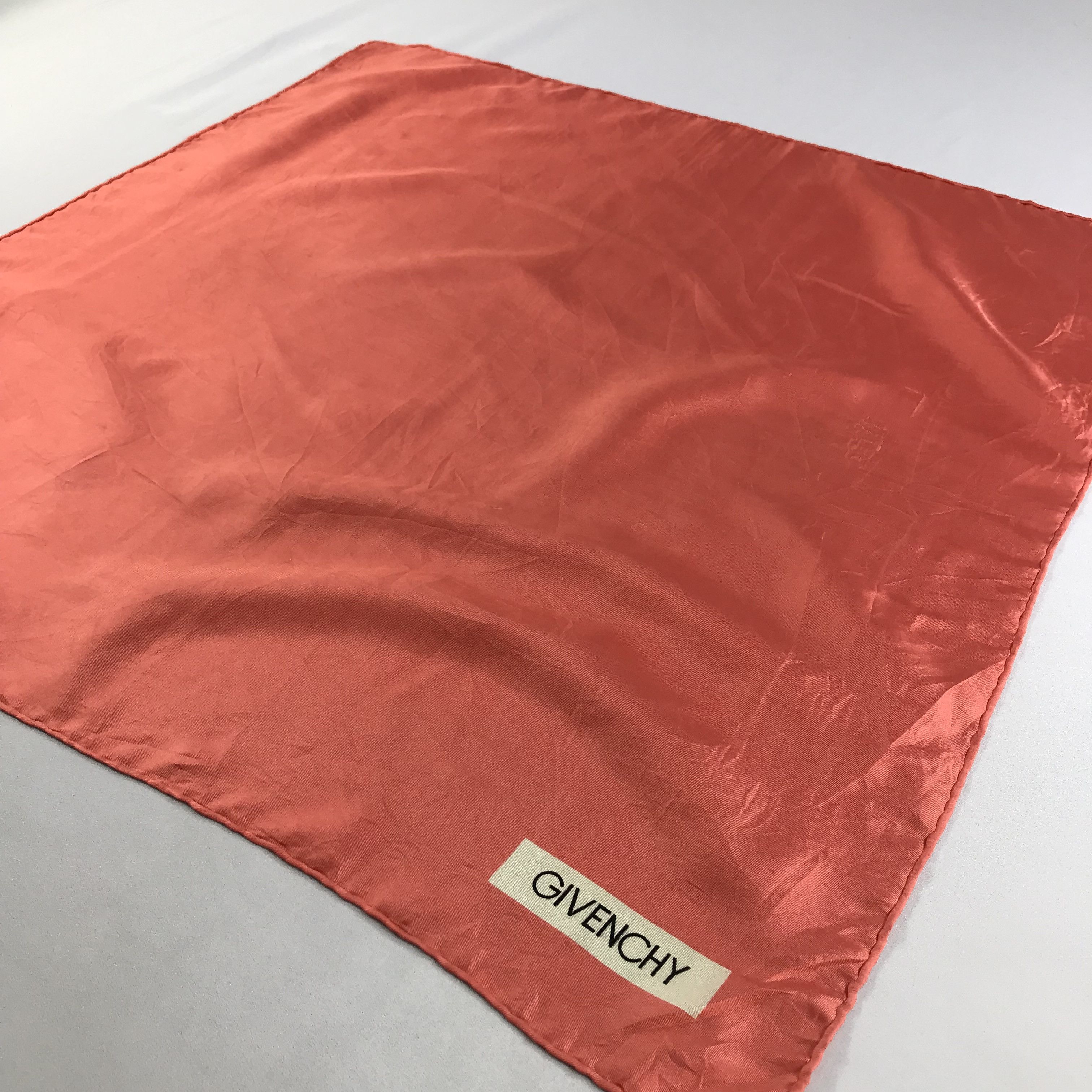 Vintage Vintage Givenchy Bandana / Handkerchief / Neckerchief -S2635 Size ONE SIZE - 2 Thumbnail