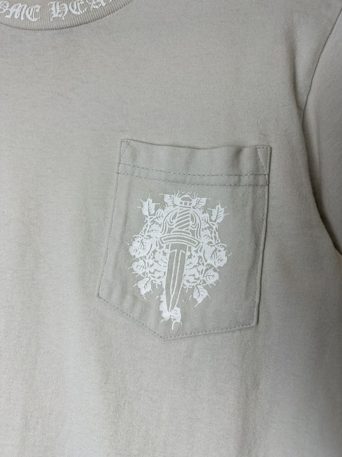 Chrome Hearts Vintage Chrome Hearts Back Scroll Pocket Tee Size US S / EU 44-46 / 1 - 4 Thumbnail