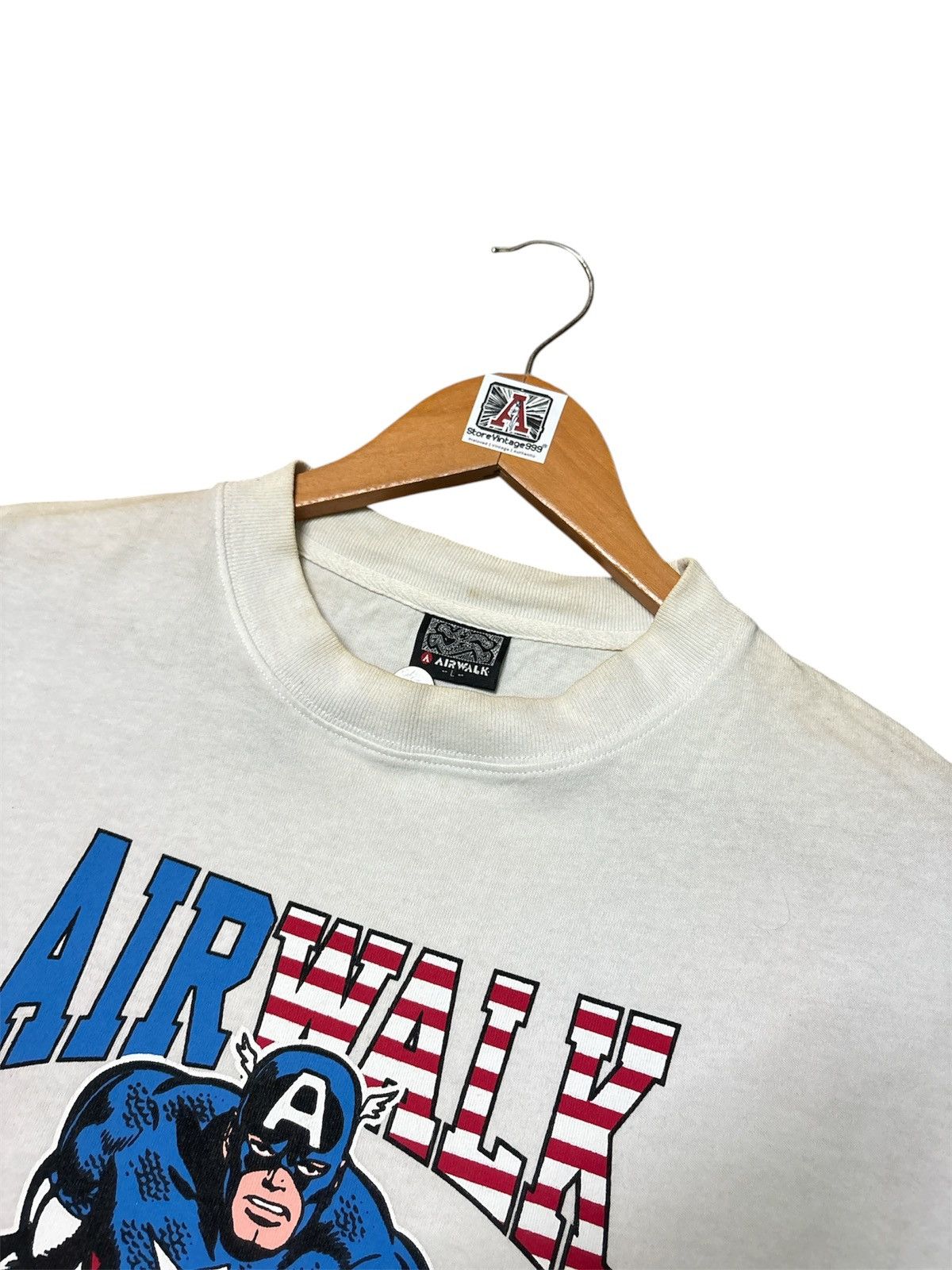 Airwalk 💸BINDING OFFER💸AIRWALK X CAPTAIN AMERICA MARVEL TSHIRT TEE💥 Size US L / EU 52-54 / 3 - 6 Thumbnail