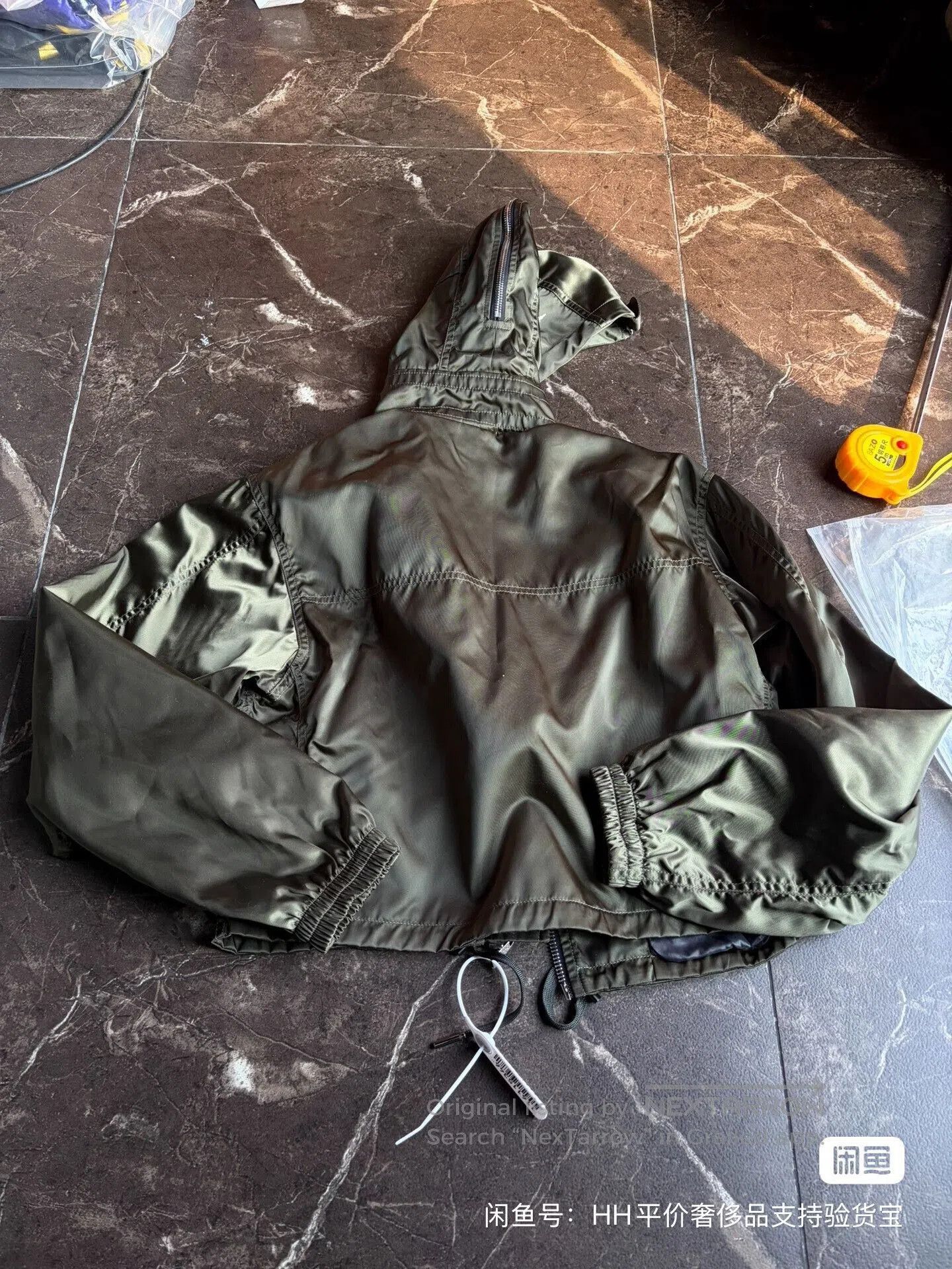 LVC LV Women's Green Short Jacket. Size XS / US 0-2 / IT 36-38 - 8 Thumbnail
