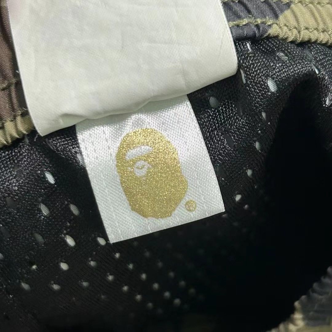 Bape BAPE SHARK SWEAT SHORTS Size US 30 / EU 46 - 7 Thumbnail