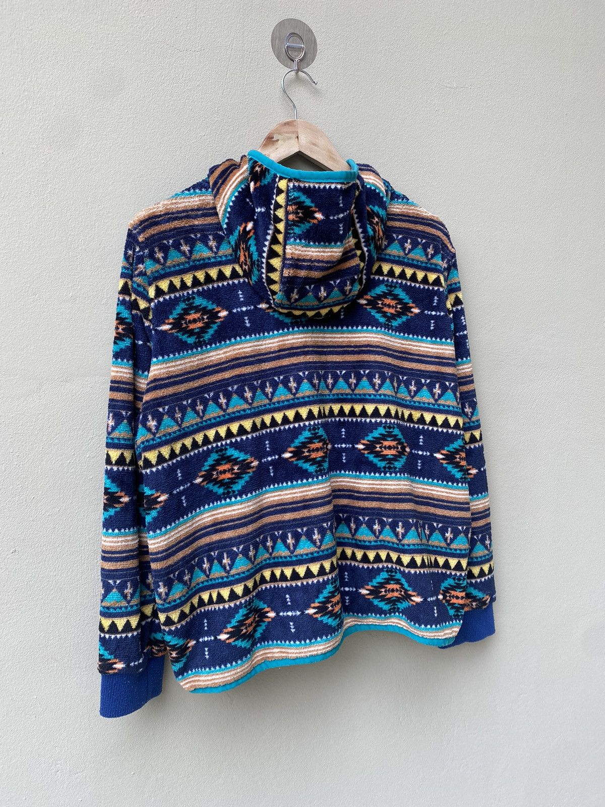 Native RARE VINTAGE TITICACA STYLE NAVACO DESIGN FLEECE JACKET Size US M / EU 48-50 / 2 - 10 Thumbnail