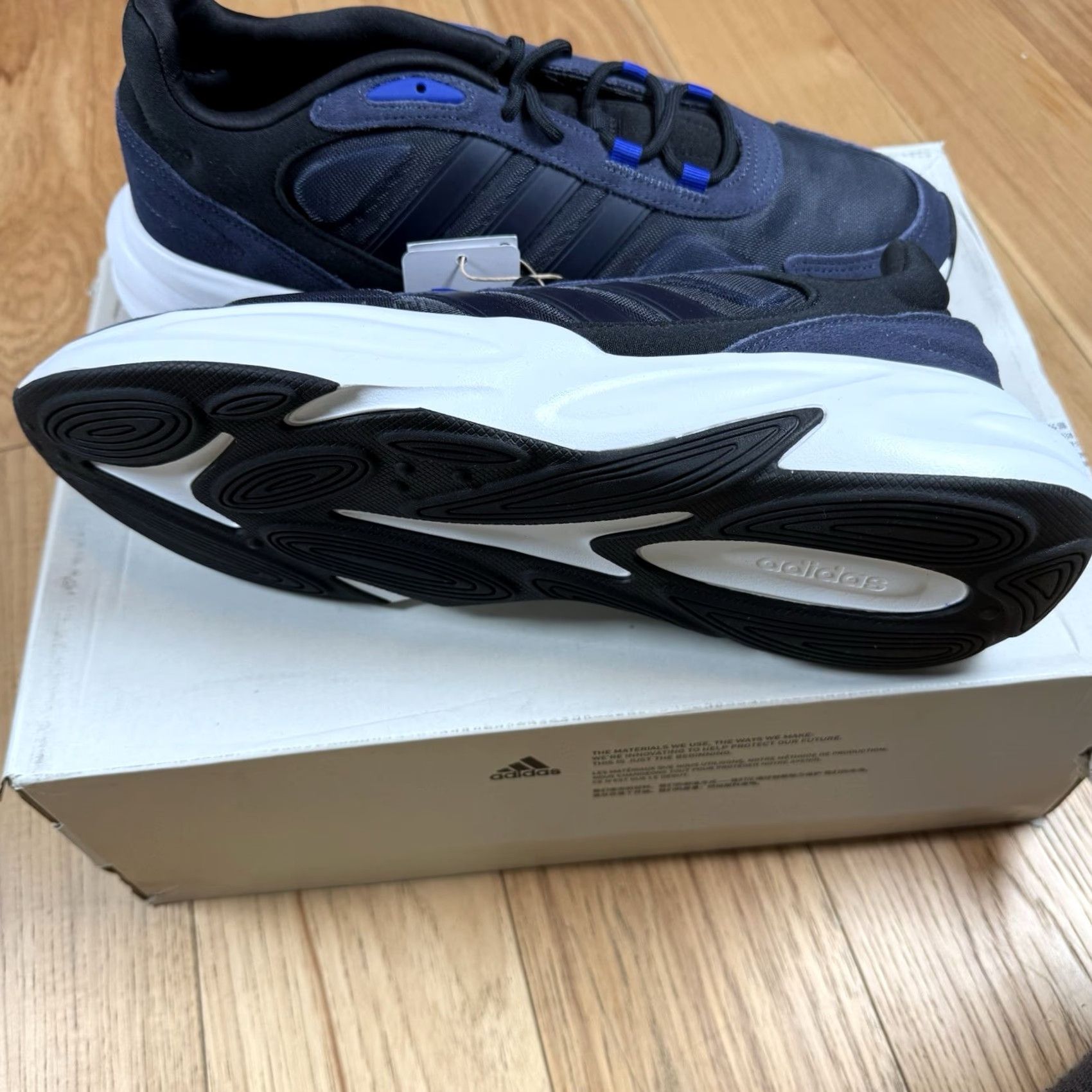 Adidas Adidas Ozelle Sneaker Men's 12.5 Black Blue H03506 Running Athletic Footwear New in Box Size US 13 / EU 46 - 3 Thumbnail