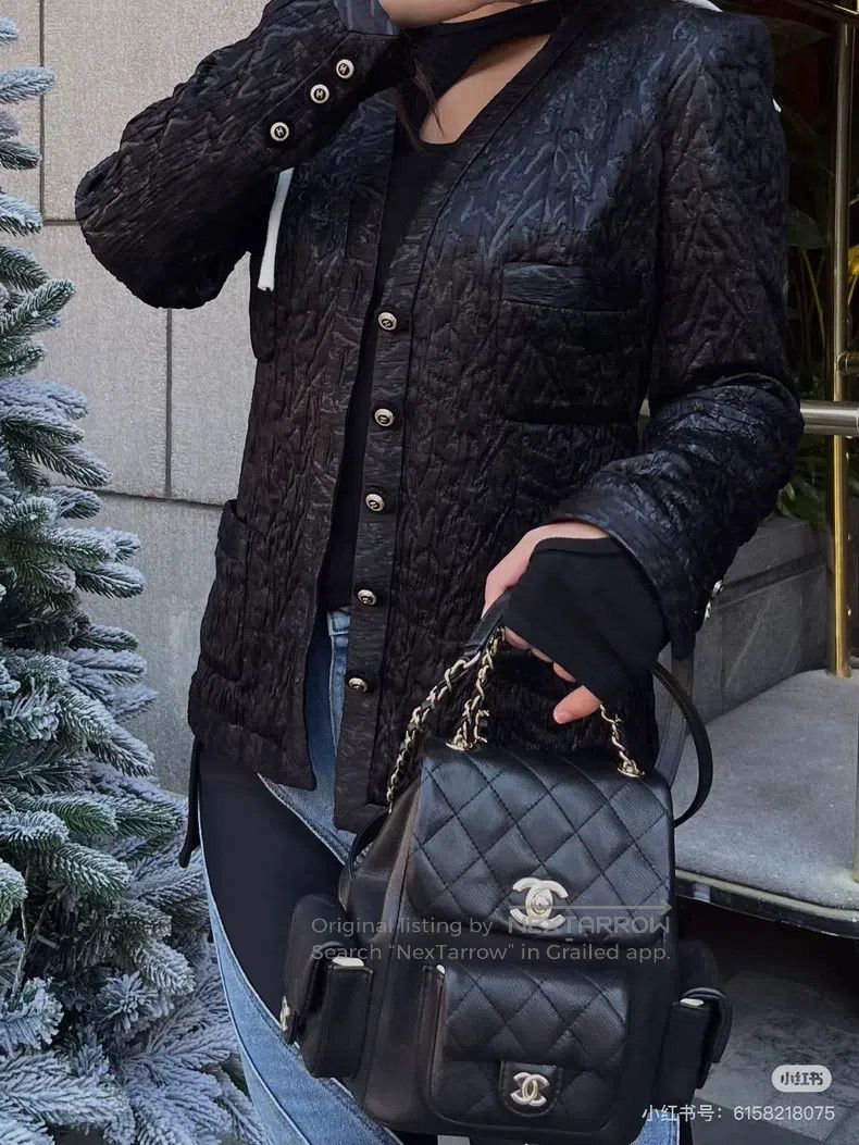 Chanel Chanel Black V-neck jacket Size S / US 4 / IT 40 - 7 Thumbnail