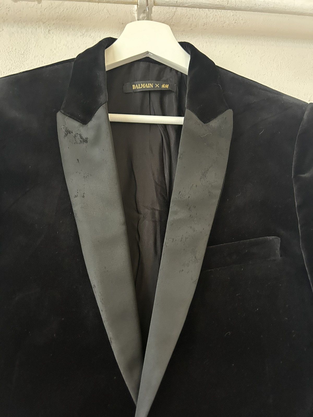 Balmain Balmain x H&M Velvet Blazer with Satin Lapel, Size 46 Size US S / EU 44-46 / 1 - 3 Thumbnail