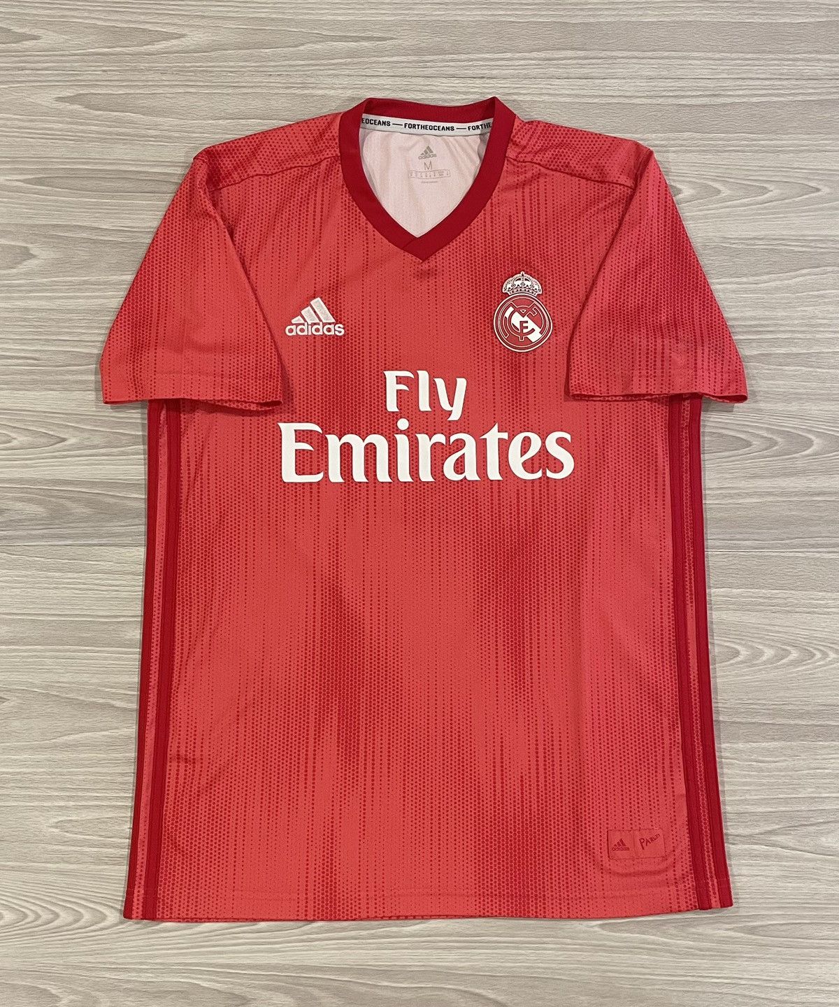 Nike Adidas 2018/19 Real Madrid Home Soccer Jersey Men’s Medium Size US M / EU 48-50 / 2 - 1 Thumbnail