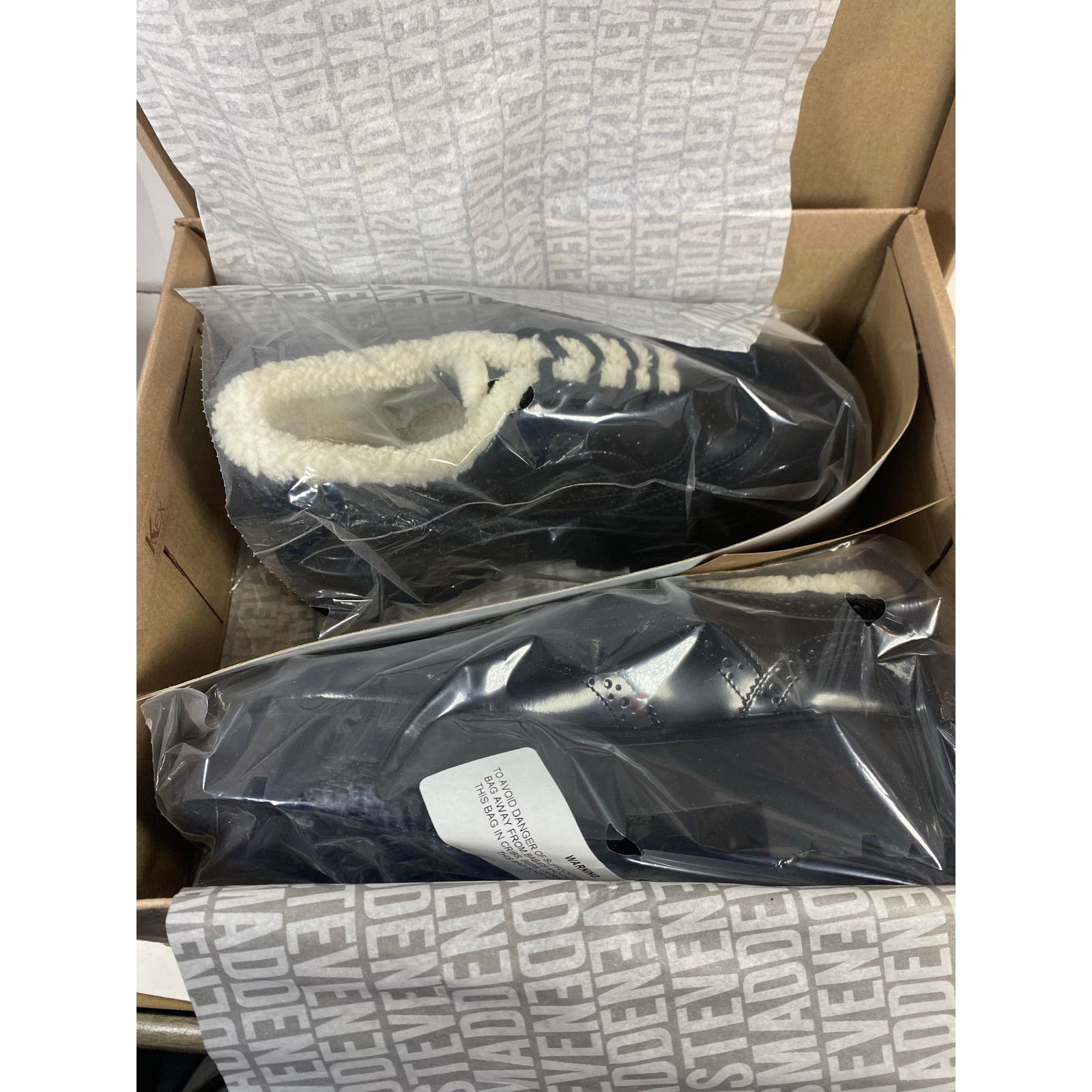 Steve Madden Steve Madden Rudi Black Leather Faux Fur Oxfords Women's 9.5 Size US 9.5 / IT 39.5 - 5 Thumbnail