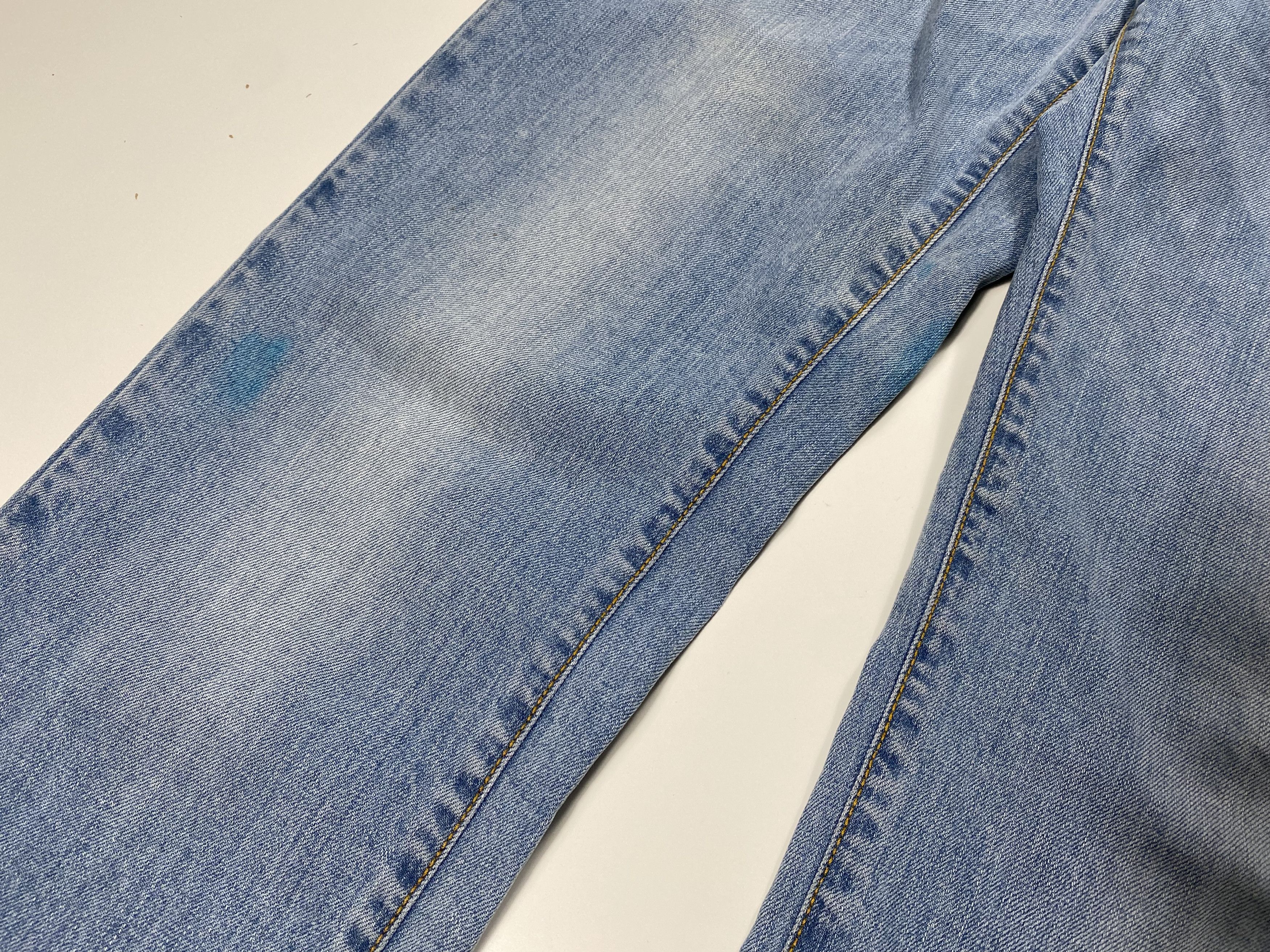 Dirk Bikkembergs Dirk Bikkembergs Slim Straight Leg Light Wash Jeans 32x28 Size US 32 / EU 48 - 3 Thumbnail