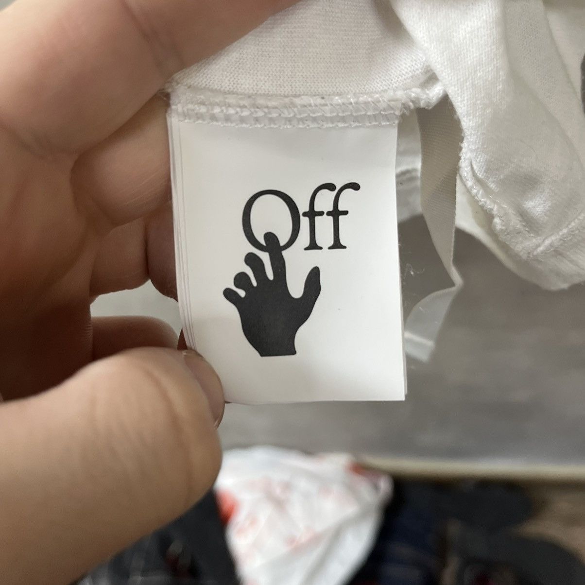 Off White T-shirt Big Logo