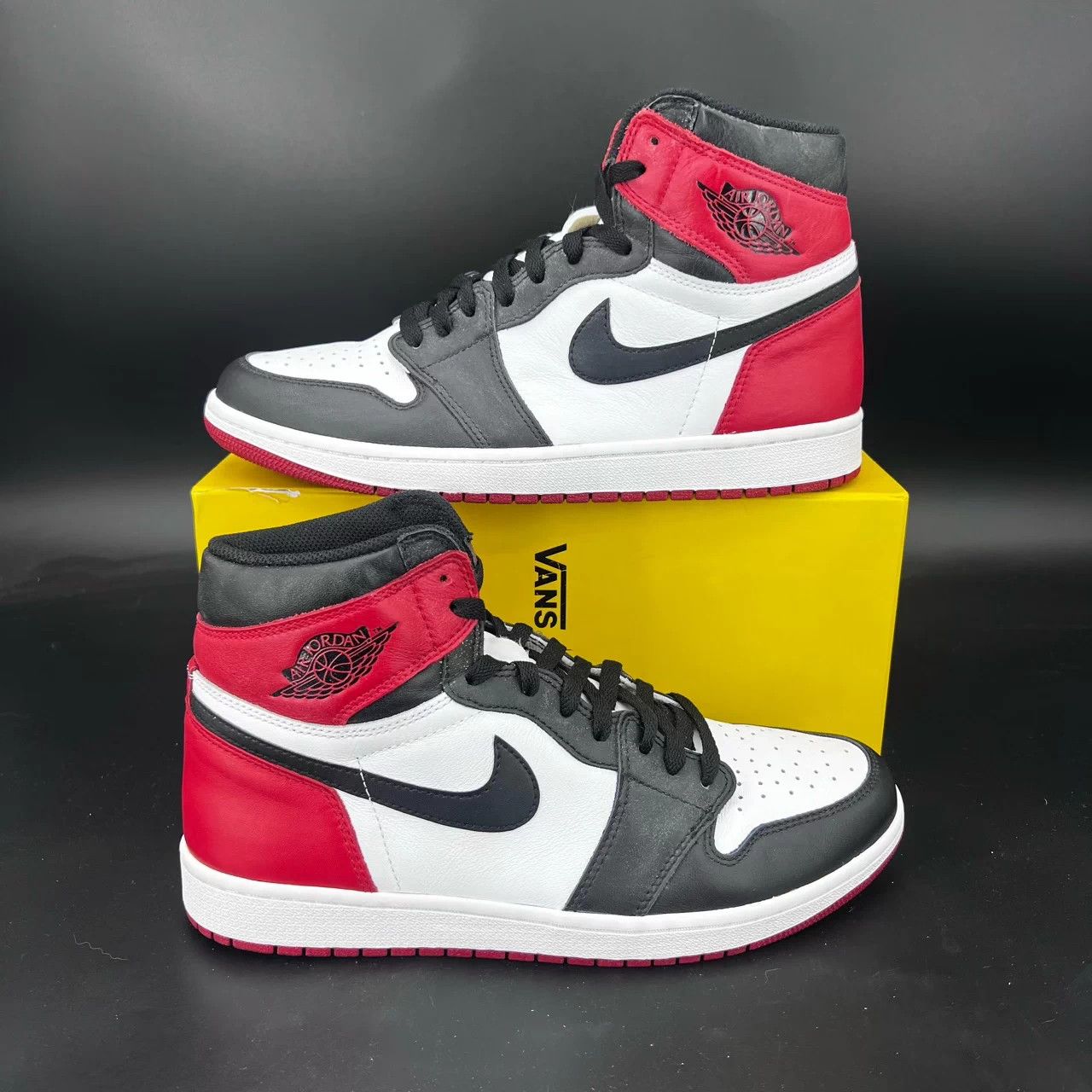 Nike Air Jordan 1 Black Toe 2016 45 Size US 12 / EU 45 - 2 Thumbnail