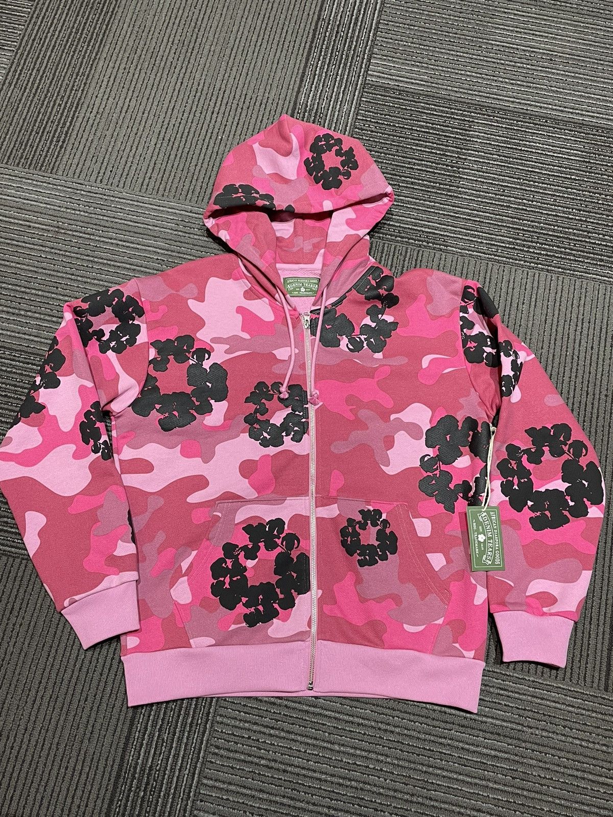 DENIM TEARS Denim Tears Camo Cotton Wreath Zip Up | Grailed DENIM TEARS Denim Tears Camo Cotton Wreath Zip Up | Grailed