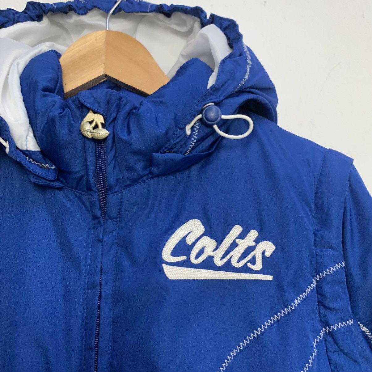 Reebok Vintage Reebok NFL Colts Puffer Jacket Size S / US 4 / IT 40 - 4 Thumbnail