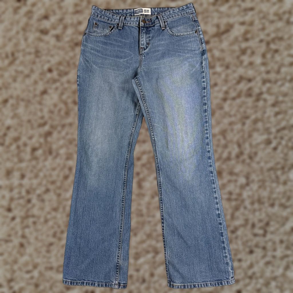 Levi's Levis Jeans Womens 10 Blue Denim Bootcut Mid Rise Cotton Blend 30x30 Regular 5-Pocket Design Western Fashion Mens? Wait. end. Size 32" / US 10 / IT 46 - 1 Thumbnail