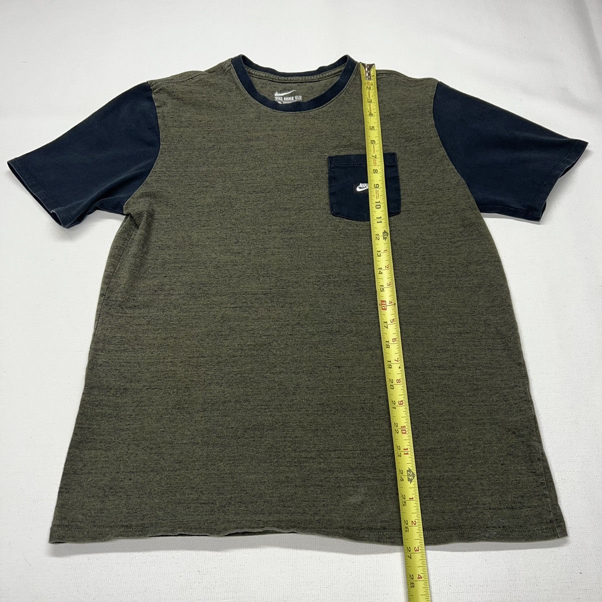 Nike Nike Tee Shirt Heather Green Pocket Logo Box Sportswear Y2K Size US L / EU 52-54 / 3 - 11 Thumbnail