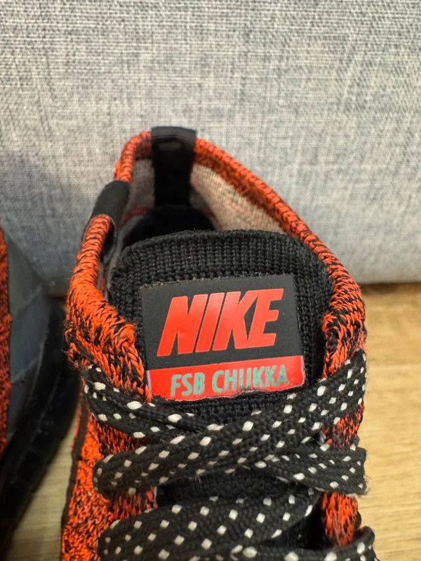 Nike Nike Flyknit Trainer Trnr Chukka FSB Bright Crimson size 43 Size US 10 / EU 43 - 10 Thumbnail