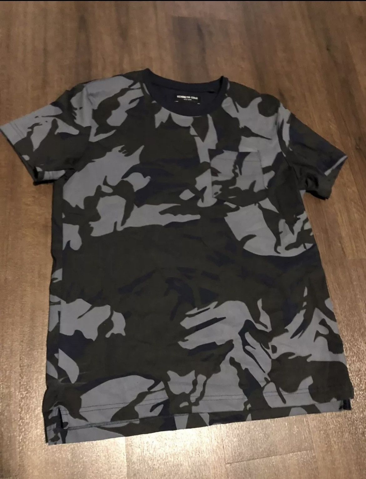 Kenneth Cole Kenneth Cole New York Men's Navy Camo Crewneck Shirt Size US S / EU 44-46 / 1 - 2 Thumbnail