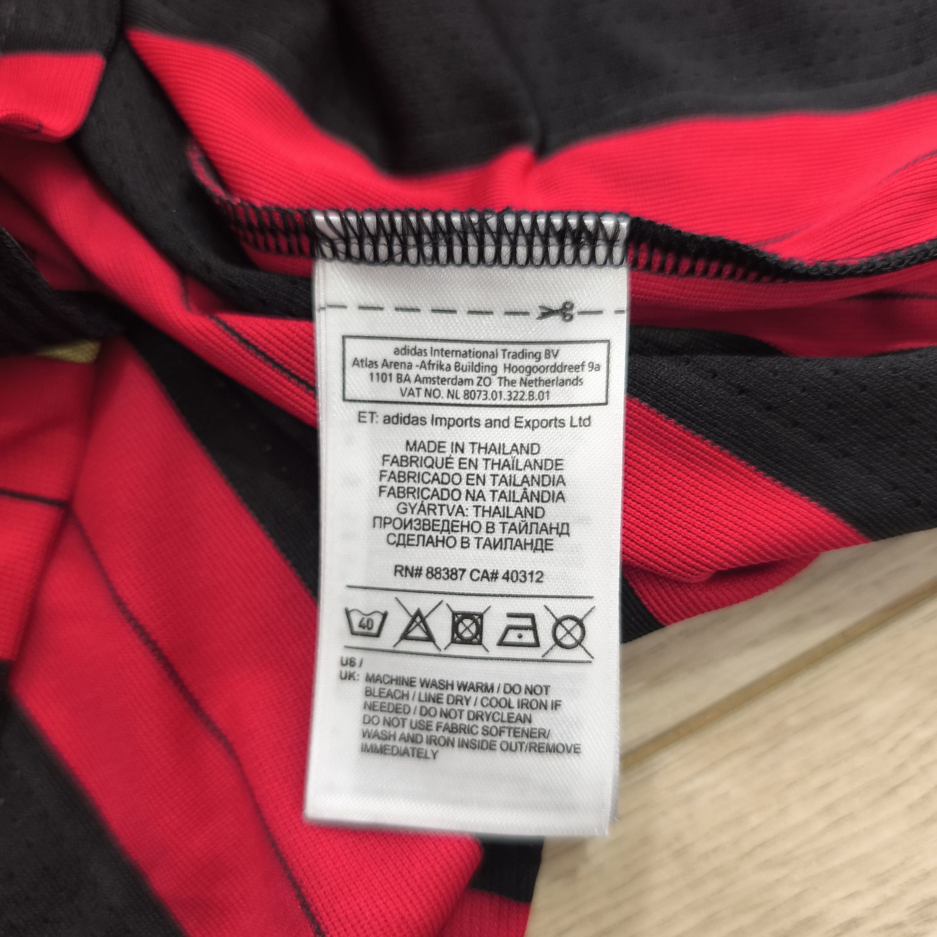 Adidas AC Milan Size US L / EU 52-54 / 3 - 7 Thumbnail