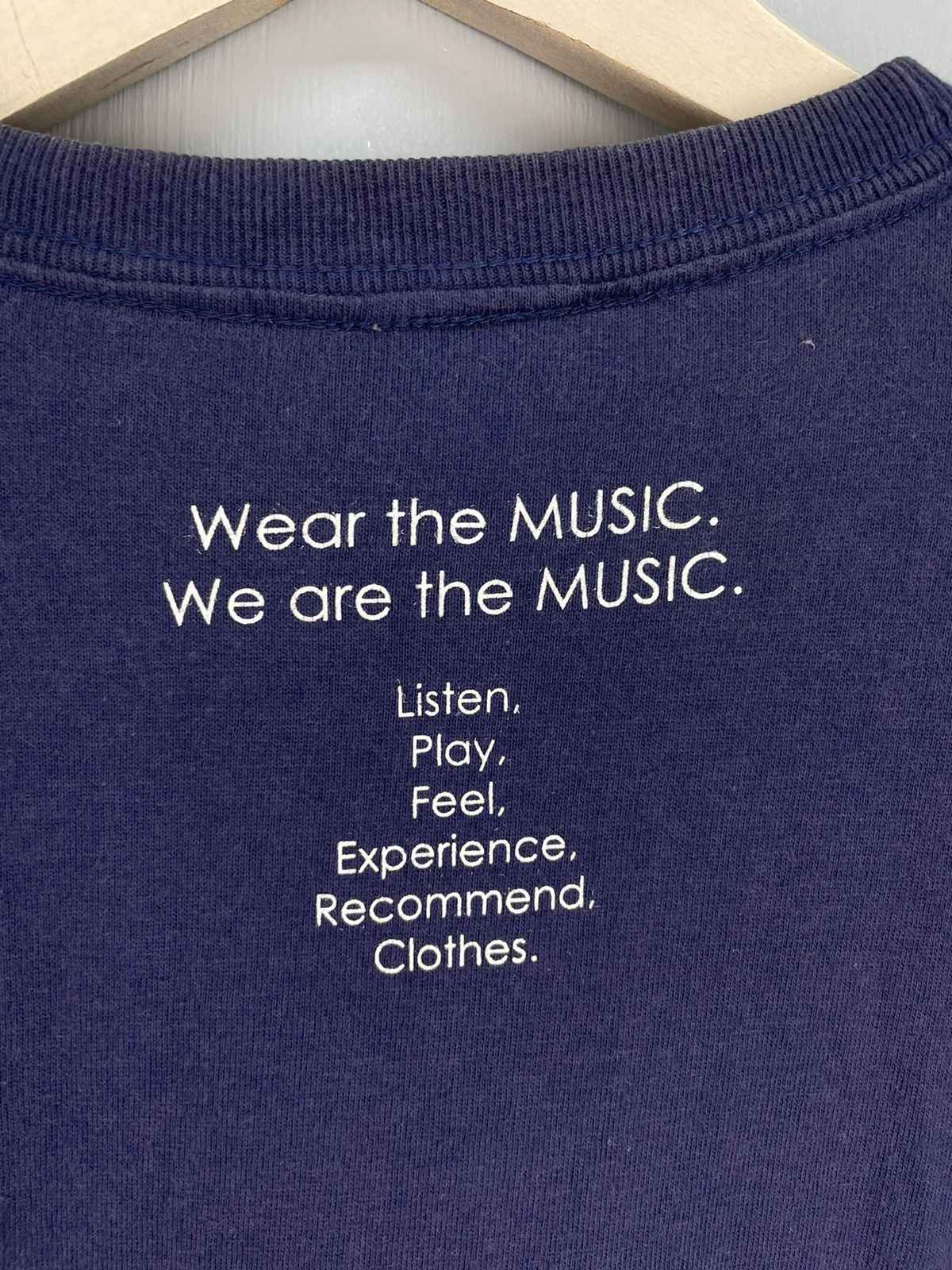 Band Tees Tower Records Chill Out t shirt Size US L / EU 52-54 / 3 - 5 Thumbnail