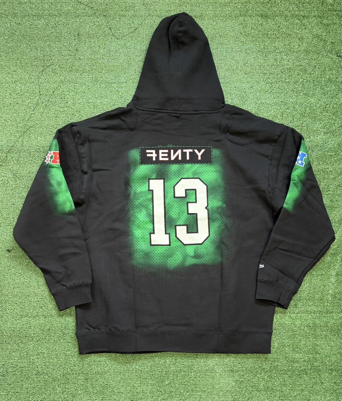 Mitchell & Ness Fenty Super Bowl Hoodie Mens XL NFL LVII Mitchell & Ness Size US XL / EU 56 / 4 - 4 Thumbnail