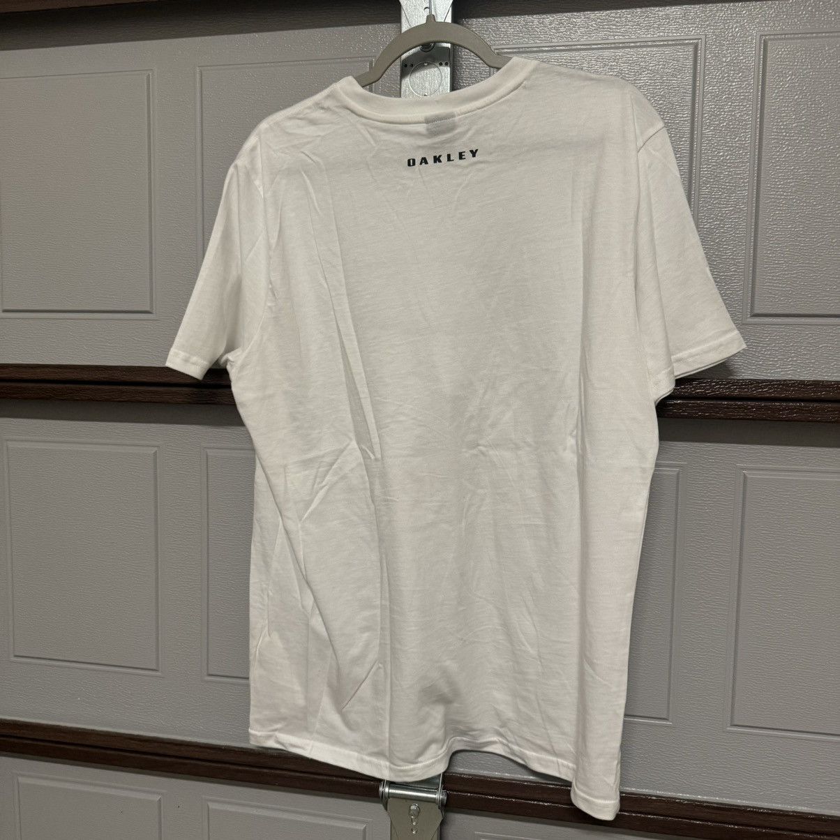 Oakley × Vintage Vintage y2k oakley gorpcore tee M Size US M / EU 48-50 / 2 - 2 Thumbnail