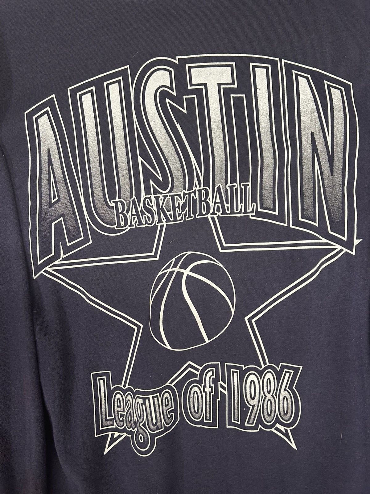 Vintage Crazy Vintage Austin Basketball Navy Pullover Crewneck Y2K Size US XL / EU 56 / 4 - 2 Thumbnail