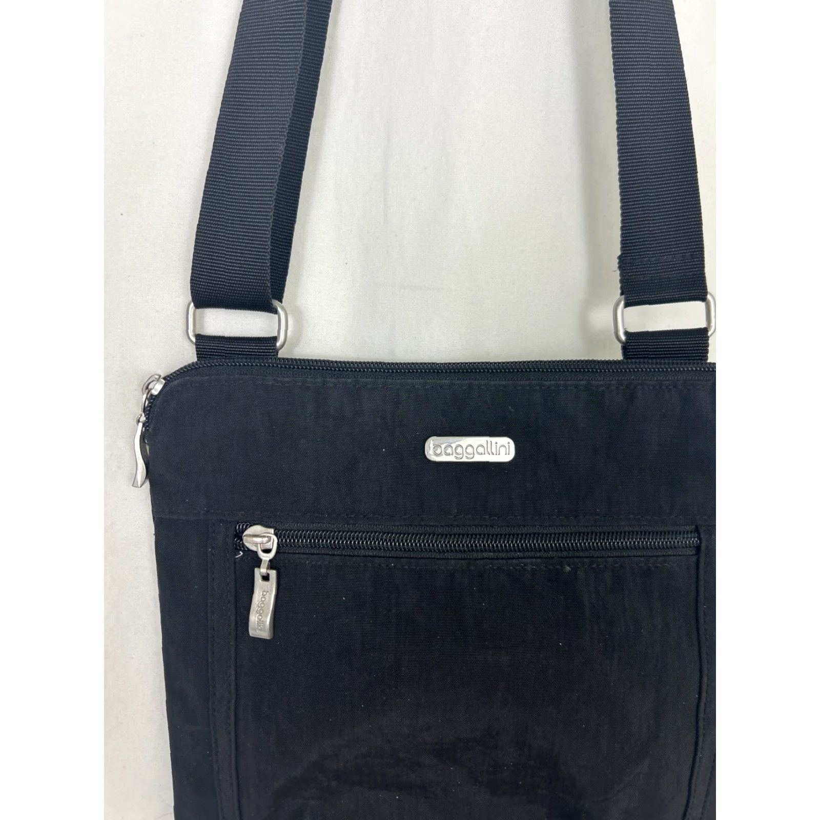 Vintage Baggallini Crossbody Bag Medium Black Nylon Polyester Adjustable Strap Womens Size ONE SIZE - 4 Thumbnail
