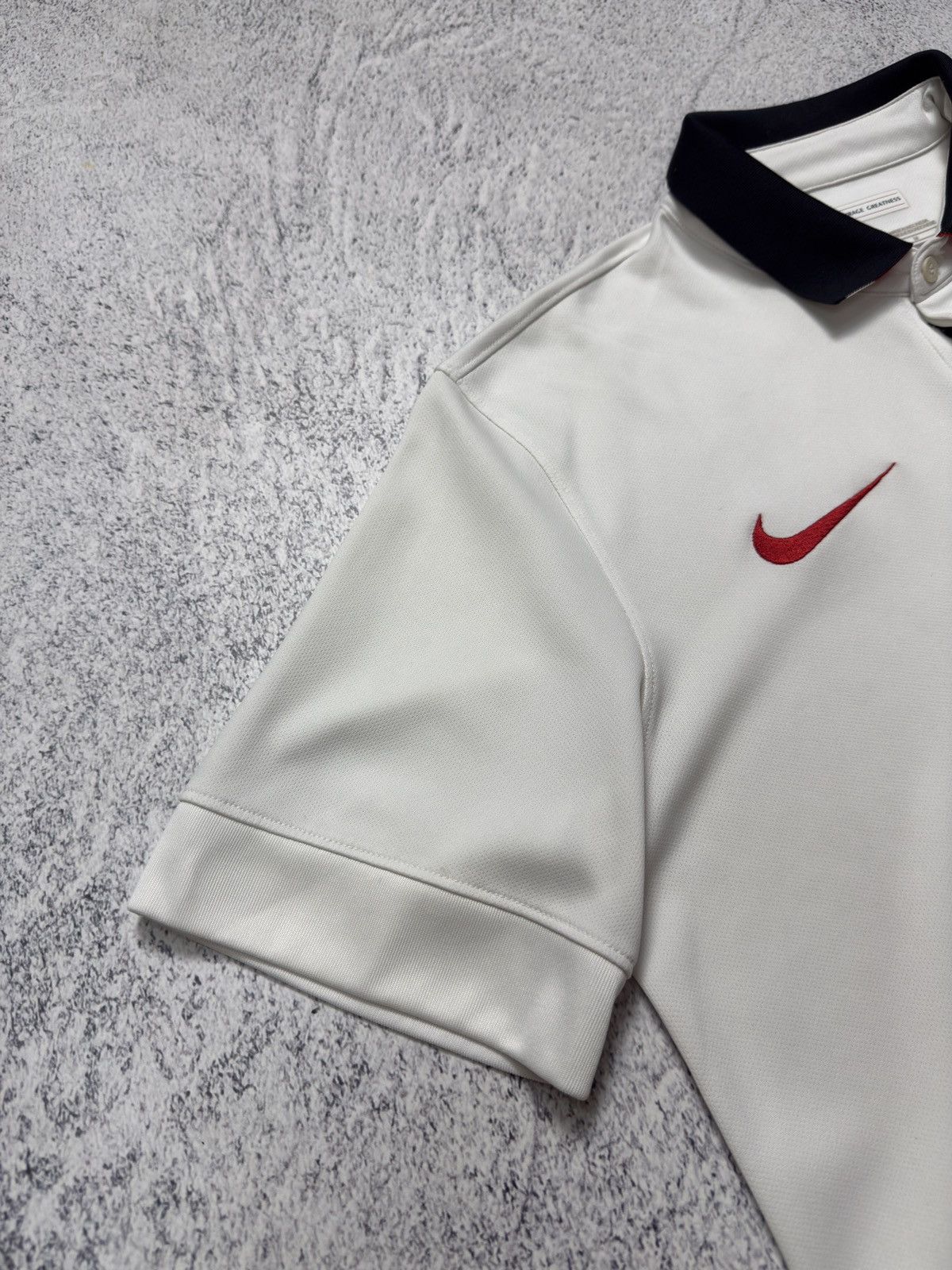 Nike NIKE MANCHESTER UNITED 2014/2015 AWAY FOOTBALL SHIRT JERSEY Size US M / EU 48-50 / 2 - 8 Thumbnail