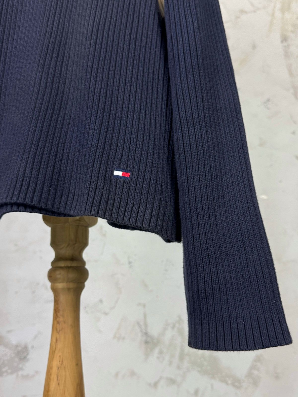 Tommy Hilfiger Vintage Tommy Hilfiger Turtleneck Sweater Size L - XL Size US XL / EU 56 / 4 - 3 Thumbnail