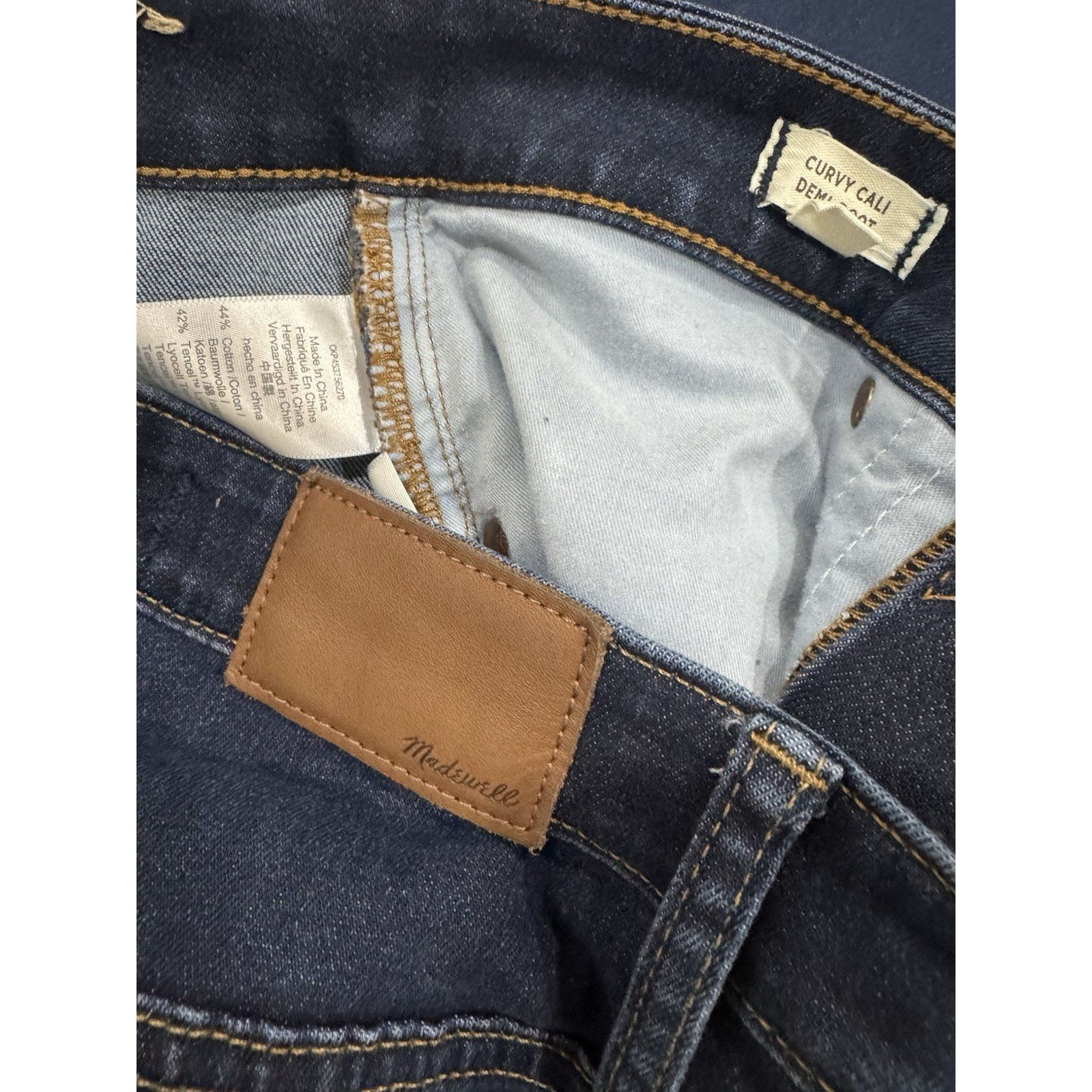 Madewell Madewell Curvy Cali Demi-Boot Dark Wash Jeans Sz 26 Size 26" / US 2 / IT 38 - 7 Thumbnail