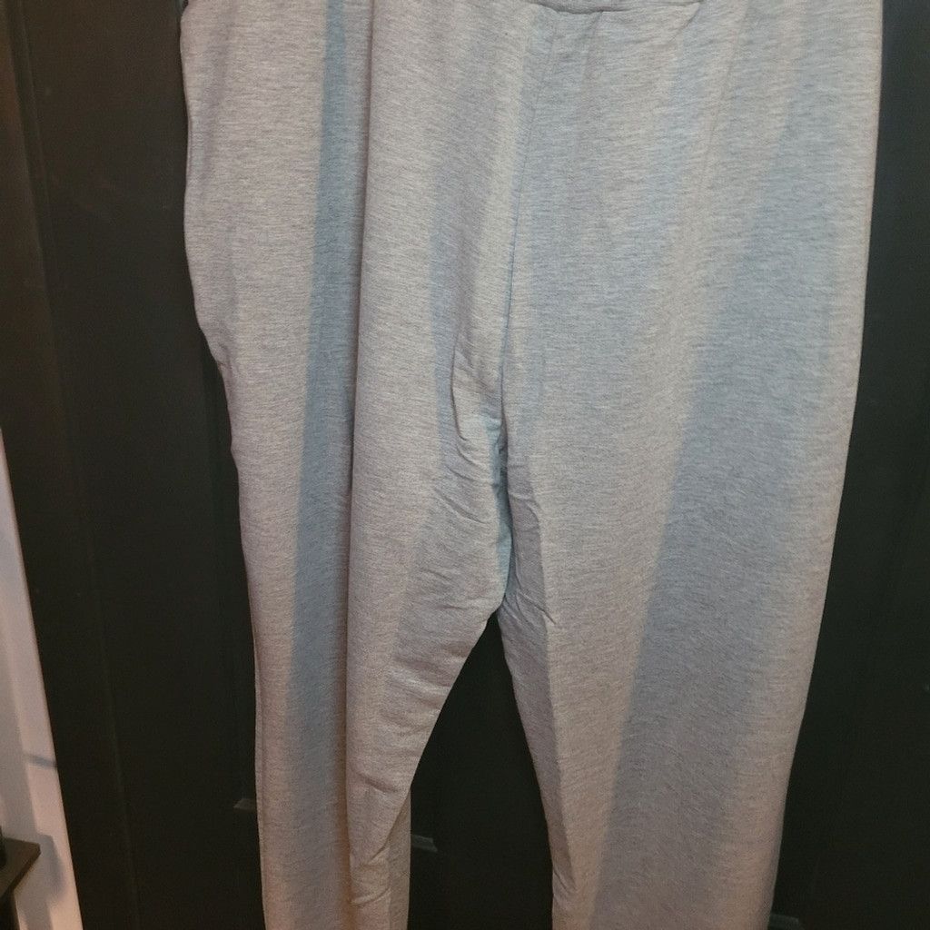 Badgley Mischka Badgley Mischka, sweatpants, gray, NWT, 2X Size 42" / US 20 - 9 Thumbnail