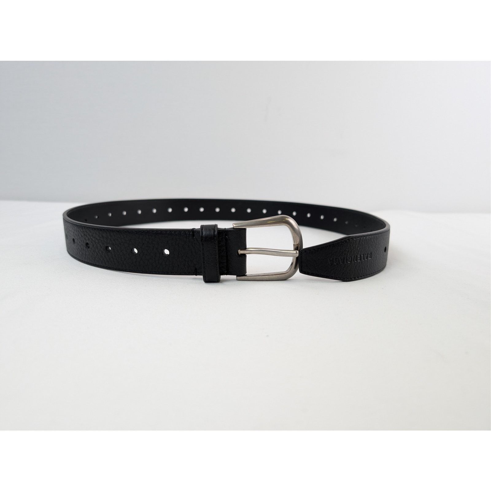 Balenciaga o1rshd1 Q:2 / Size: 85 / Vegetal Calf Half Moon Belt Black Size 34 - 3 Thumbnail