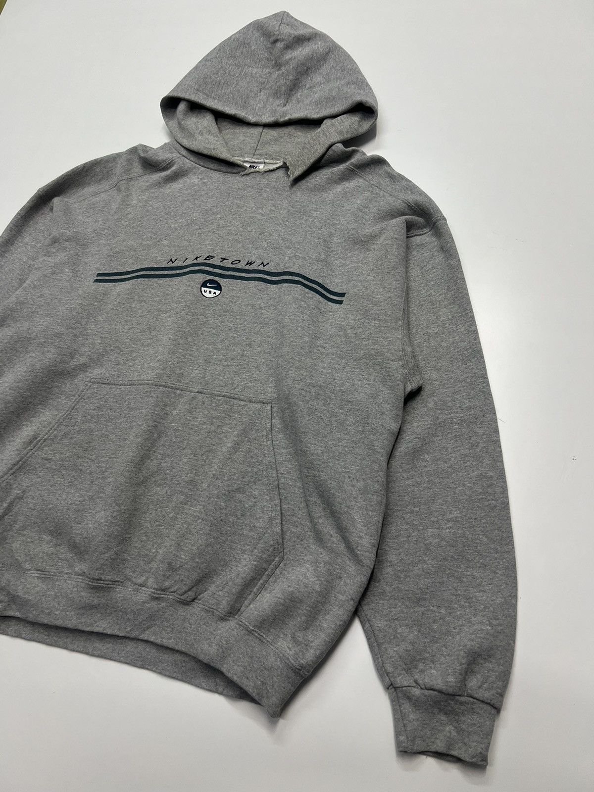 Vintage VINTAGE NIKE TOWN HOODIE MADE IN USA Size US L / EU 52-54 / 3 - 3 Thumbnail