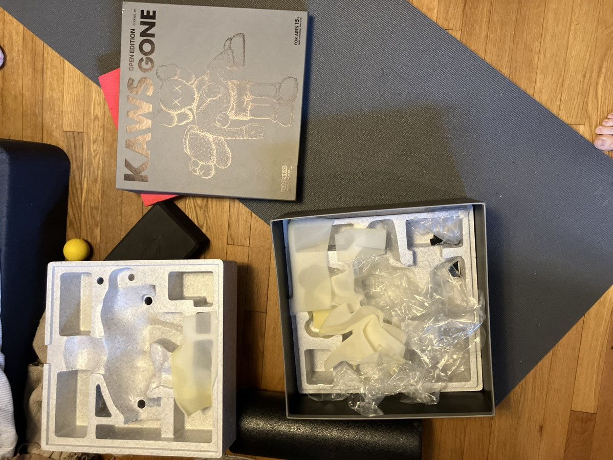 Kaws KAWS GONE 2019 Size ONE SIZE - 6 Thumbnail