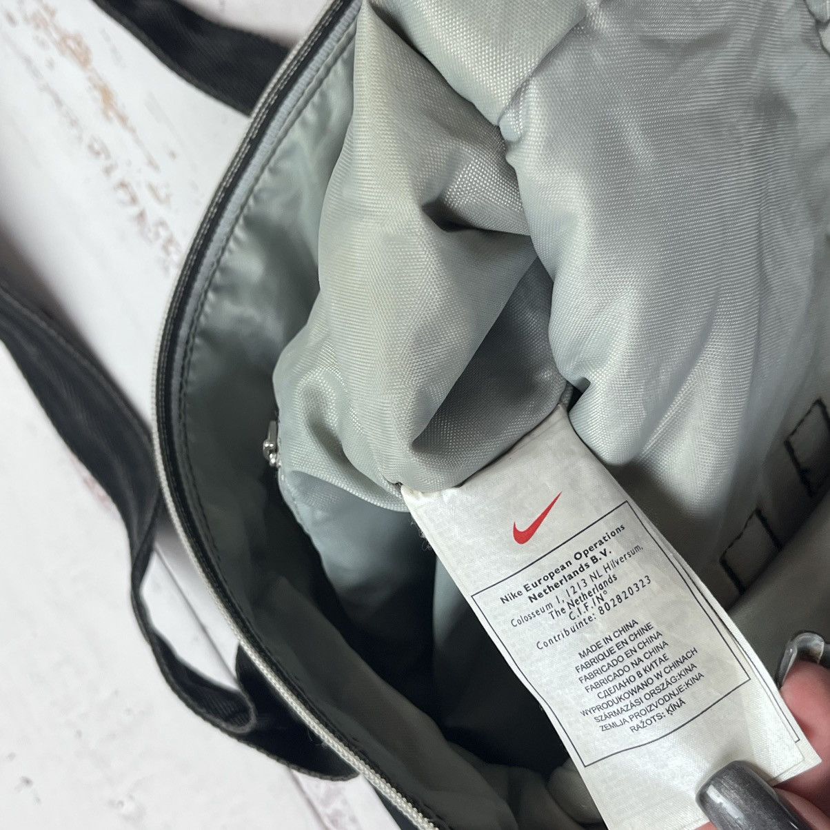 Nike × Vintage Nike Vintage Handbag Y2K Drill Gorpcore Streetwear Size ONE SIZE - 11 Thumbnail