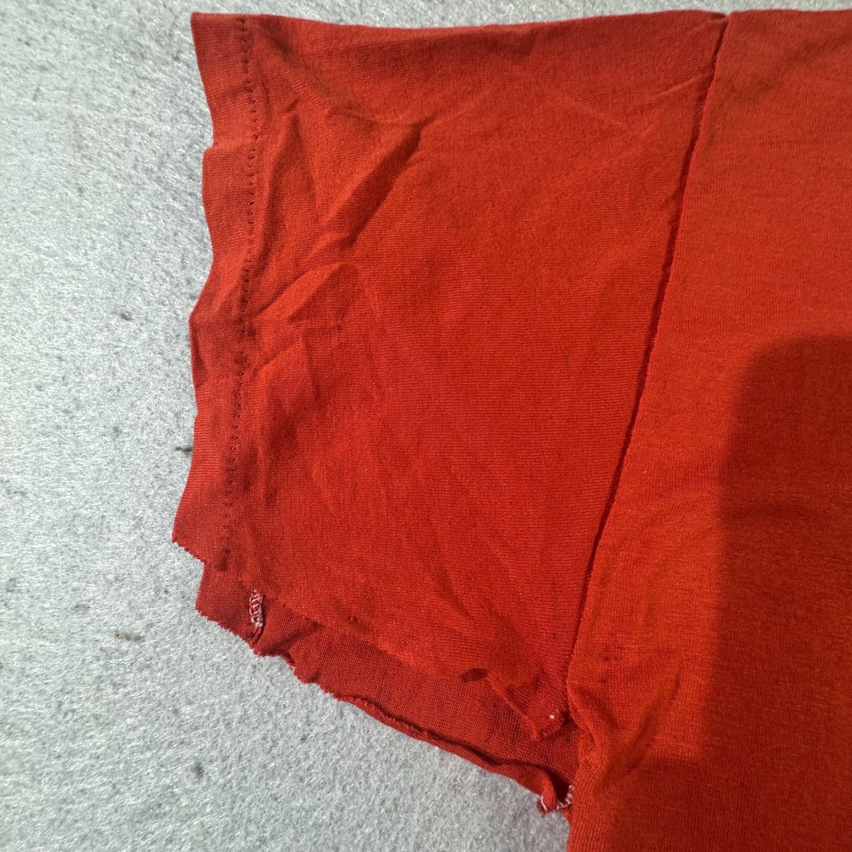 Russell Athletic VINTAGE Russell Athletic Shirt Mens XL Red 90s Tee Distressed Holes Single Stitch Crew Neck Short Sleeve Cotton Regular Tee Mens Size US XL / EU 56 / 4 - 5 Thumbnail