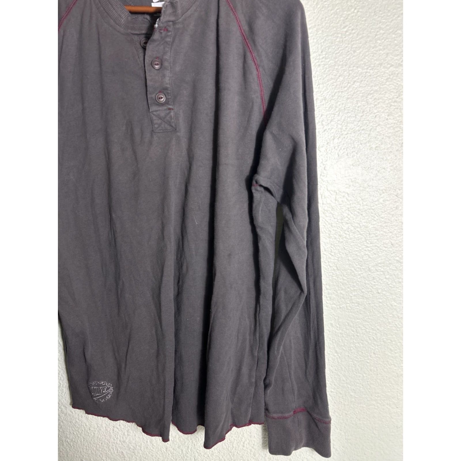 Nike Nike Henley Shirt Mens XL Gray Maroon Long Sleeve Cotton Pullover Size US XL / EU 56 / 4 - 4 Thumbnail
