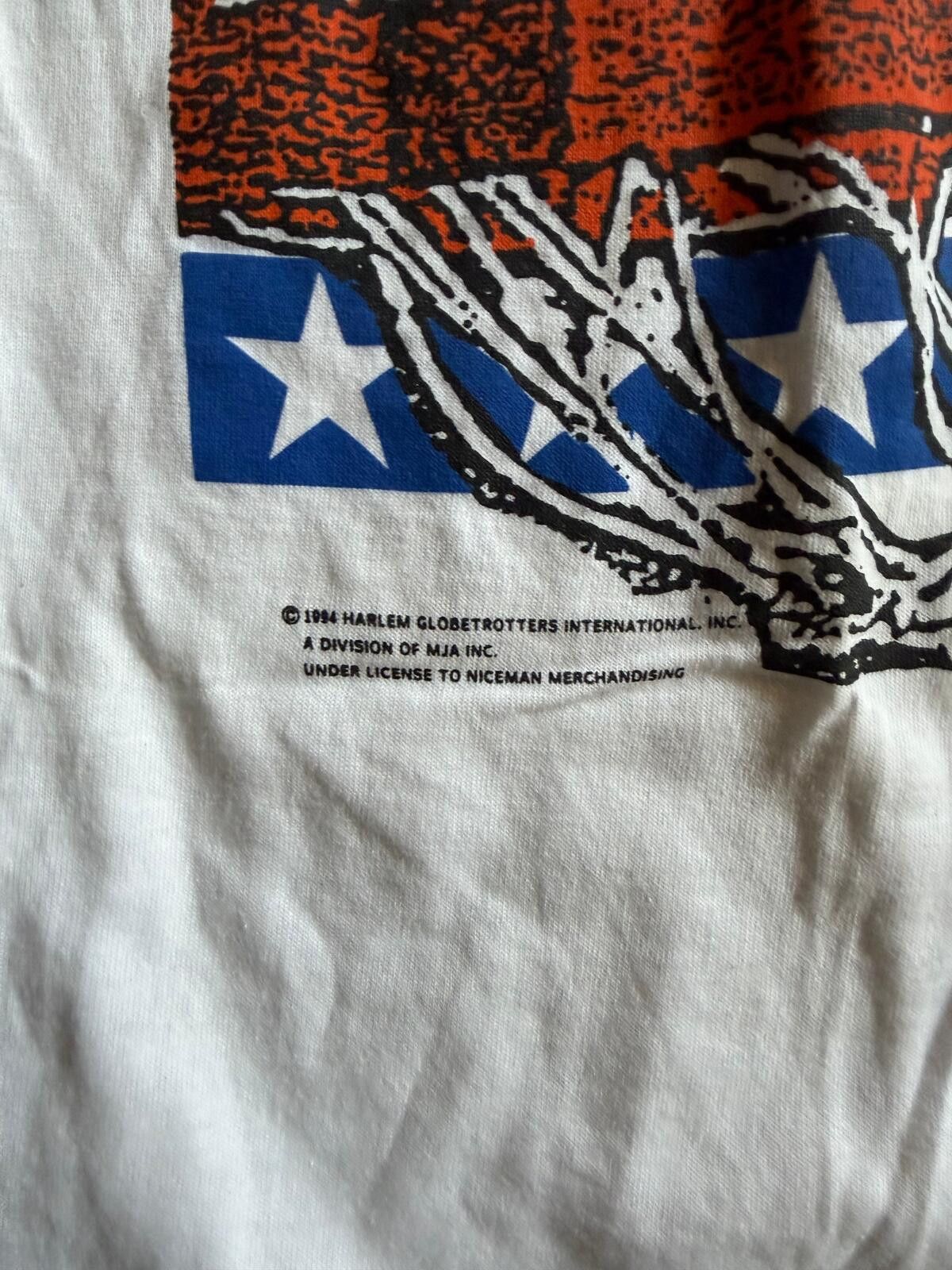 Vintage VTG Harlem Globetrotters 1994 Tee Sz L Size US L / EU 52-54 / 3 - 4 Thumbnail