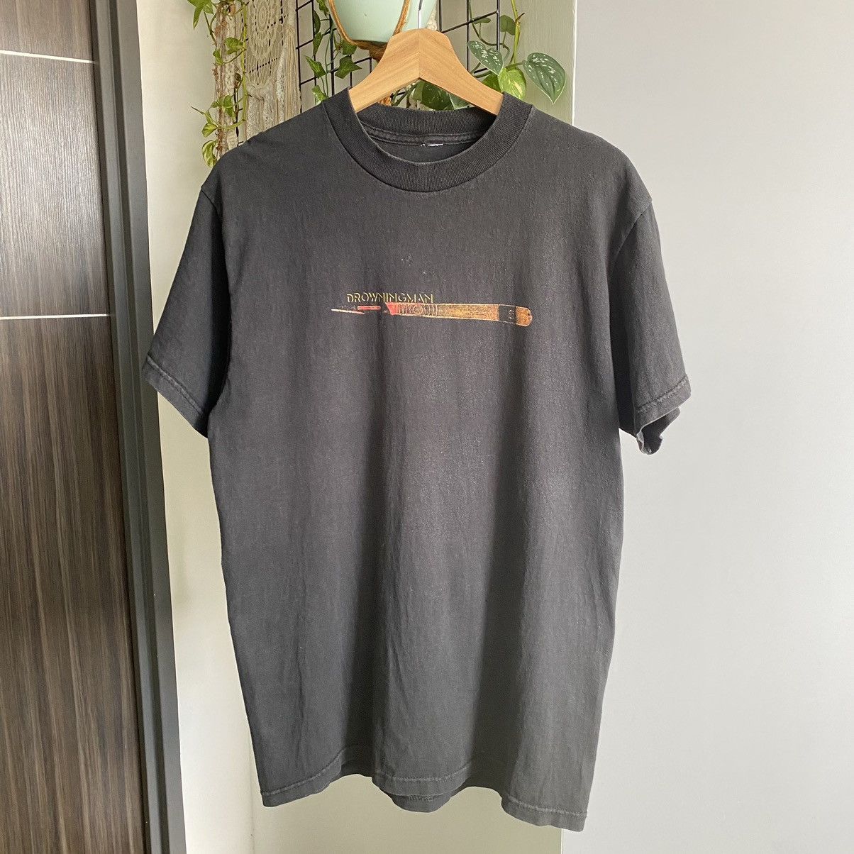 Band Tees Thrashed Faded Vintage Y2K Drowning Man Band ERD GRUNGE TEE Size US L / EU 52-54 / 3 - 1 Thumbnail