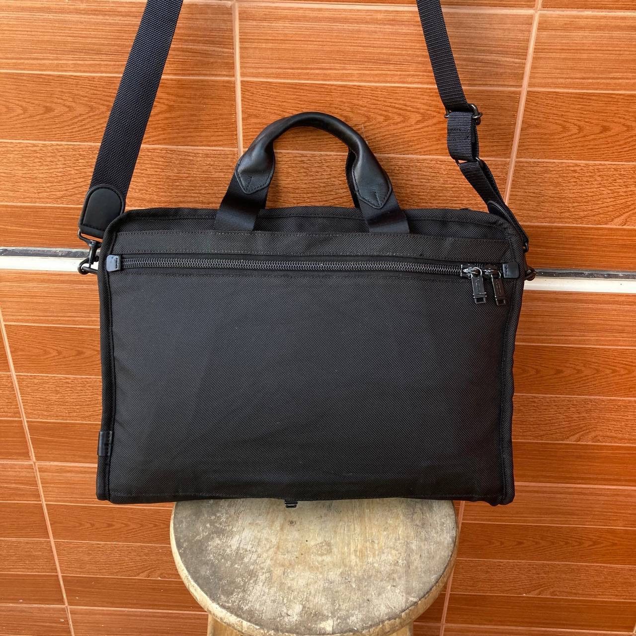 Tumi Authentic TUMI Briefcase Bag Size ONE SIZE - 2 Thumbnail